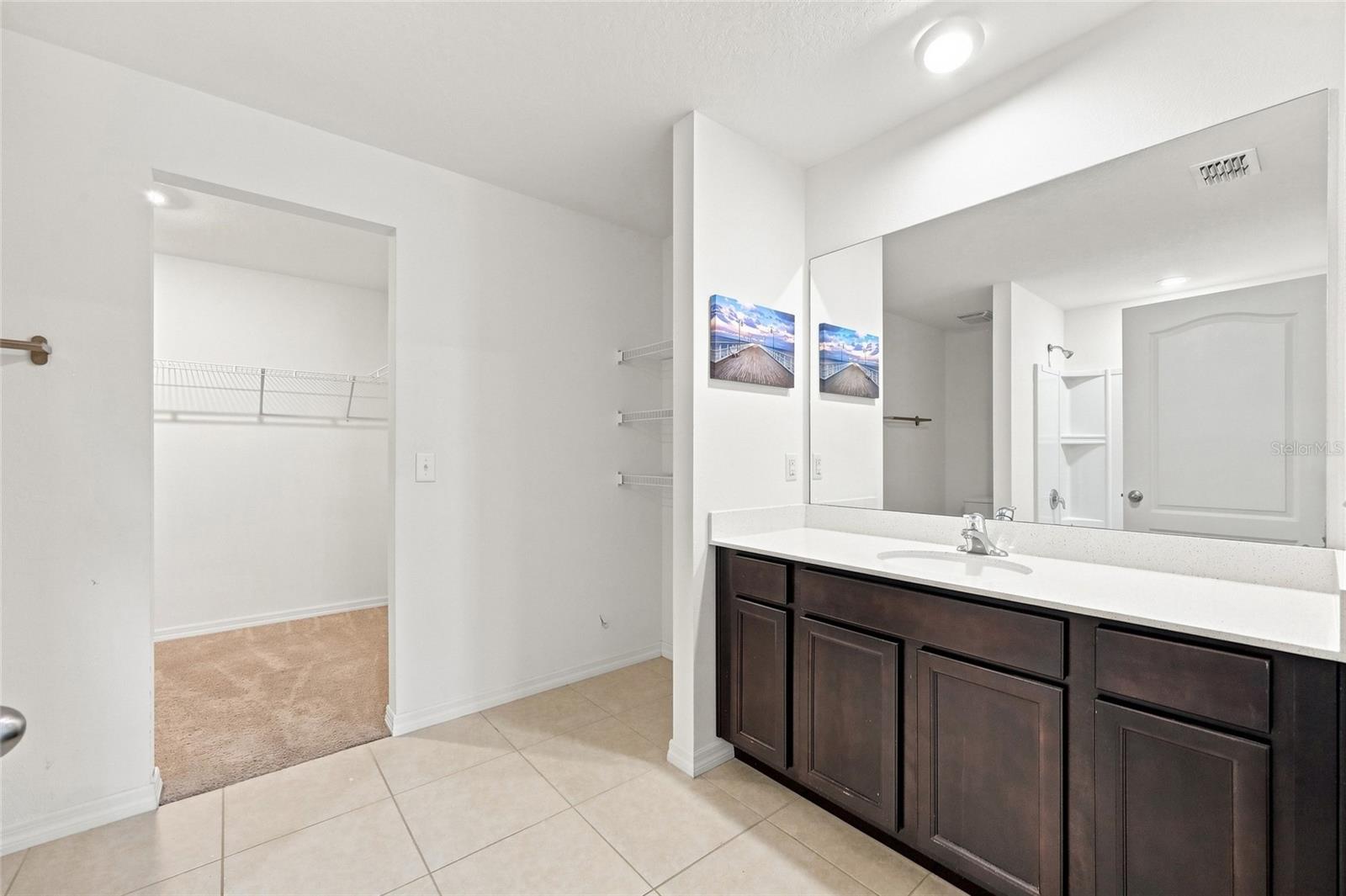 2166 MANDARIN LOOP