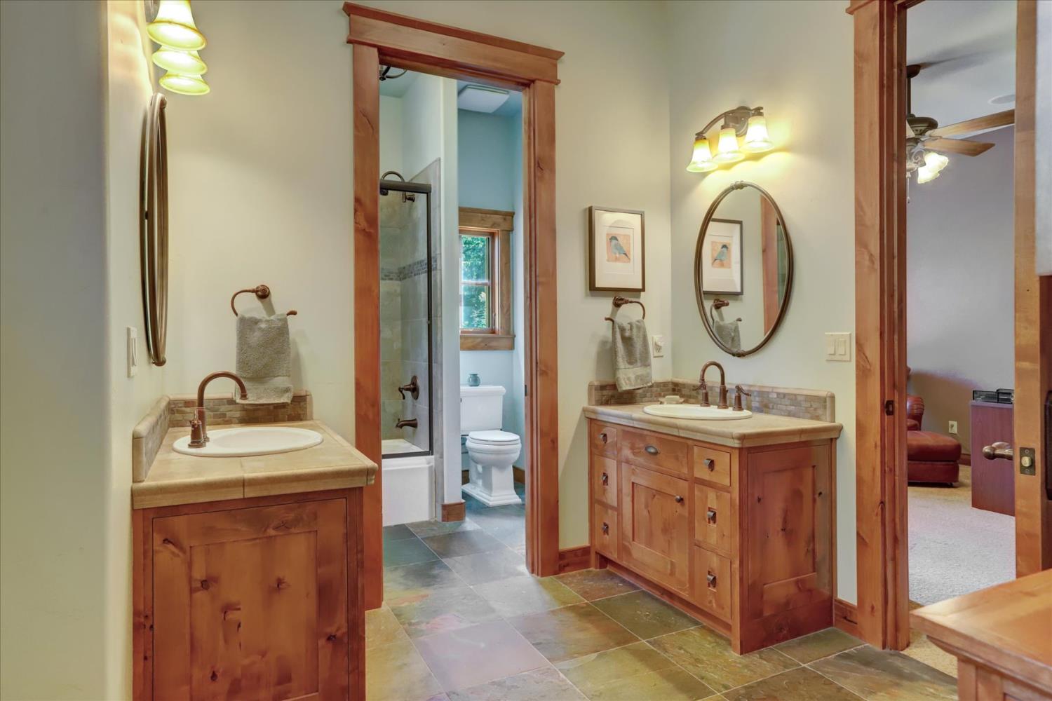 14055 Mount Auburn Circle