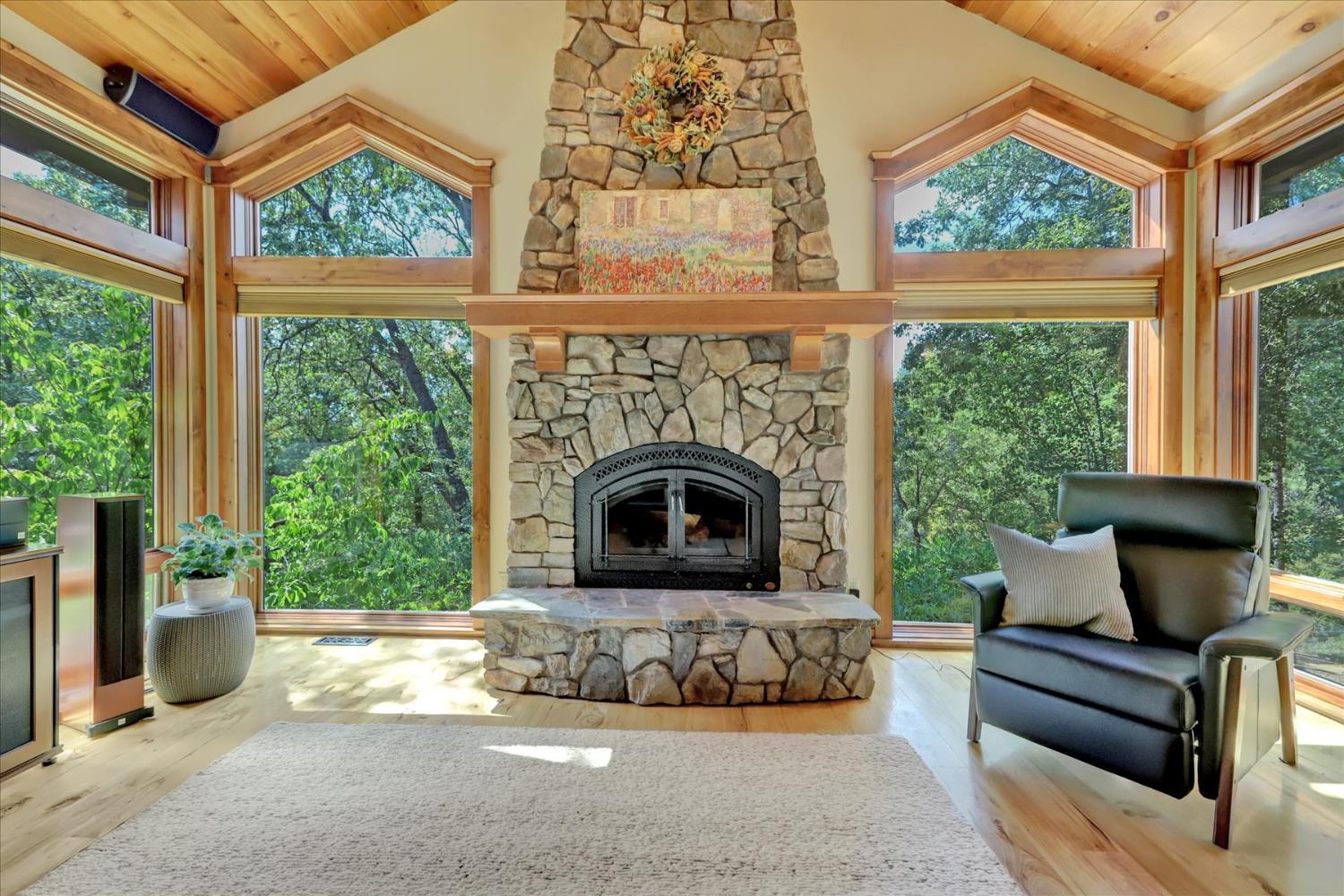 14055 Mount Auburn Circle