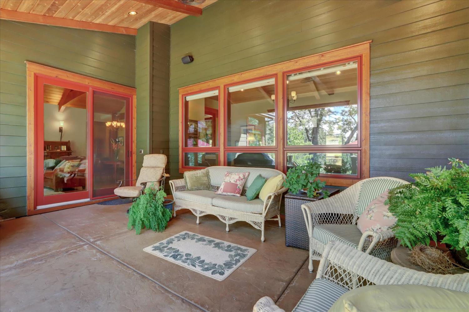14055 Mount Auburn Circle
