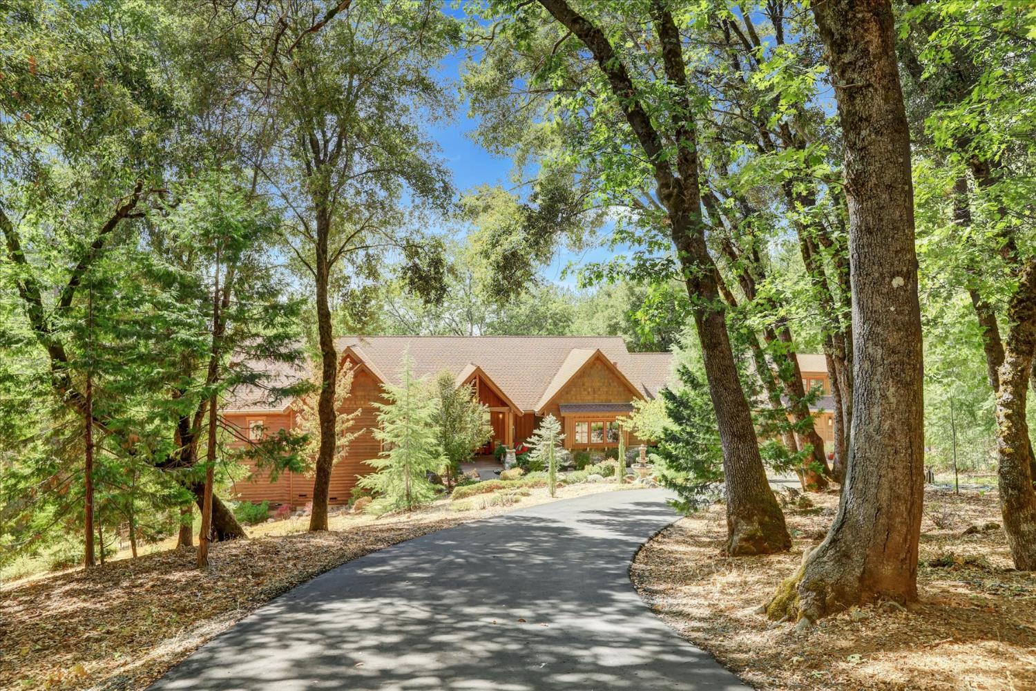 14055 Mount Auburn Circle
