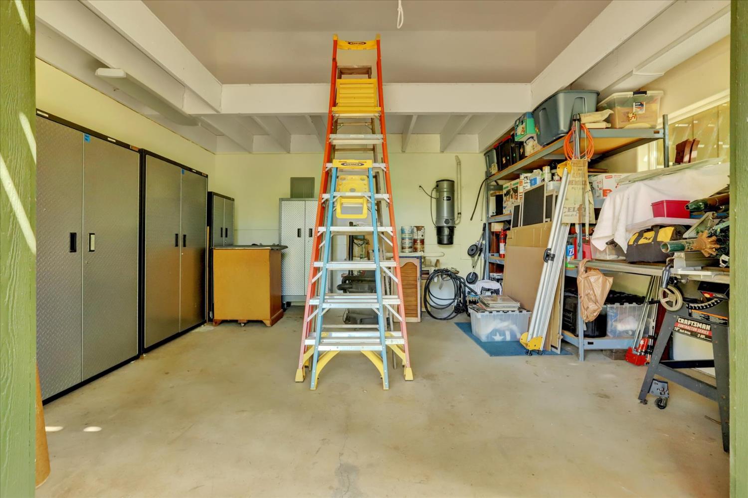 14055 Mount Auburn Circle
