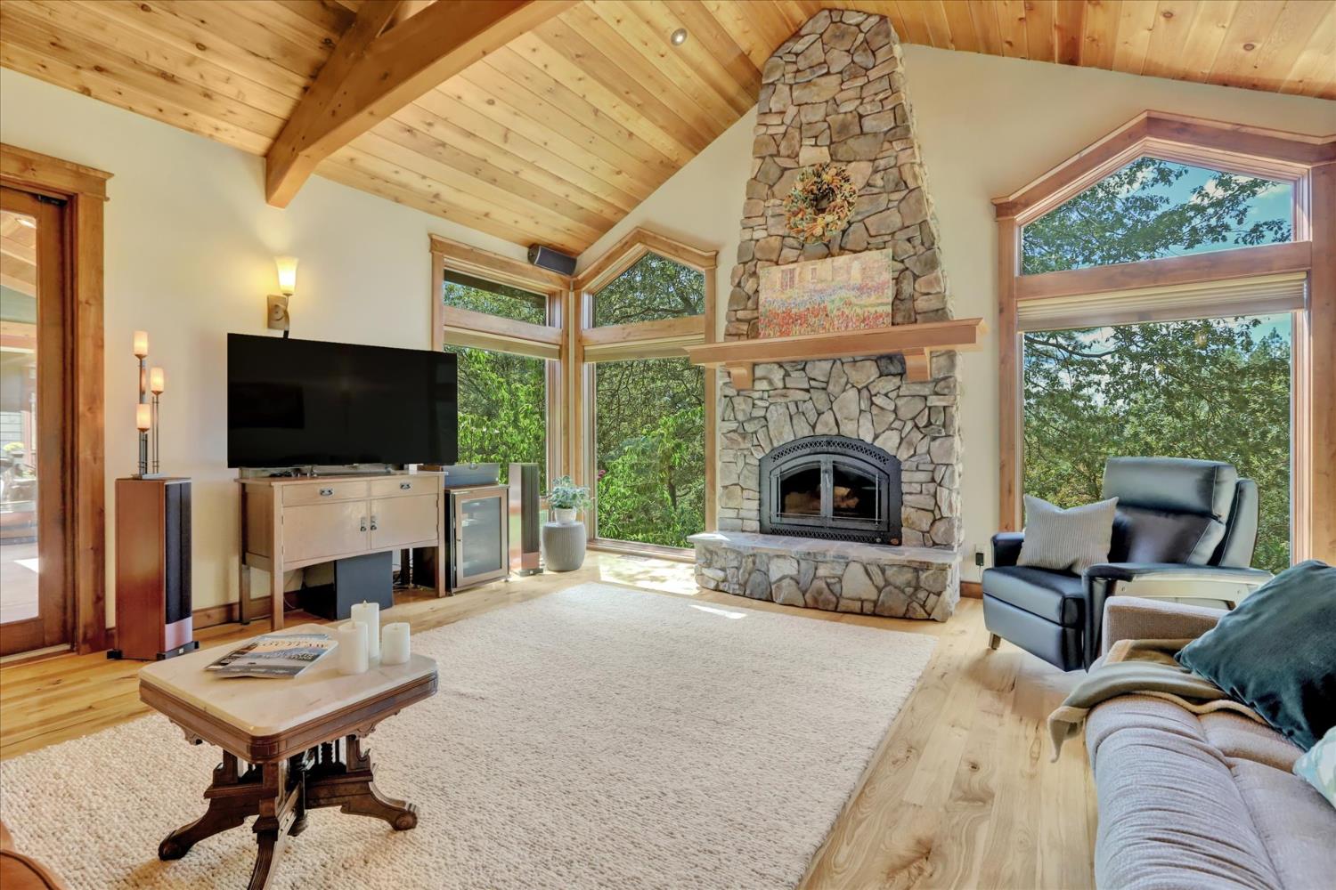 14055 Mount Auburn Circle