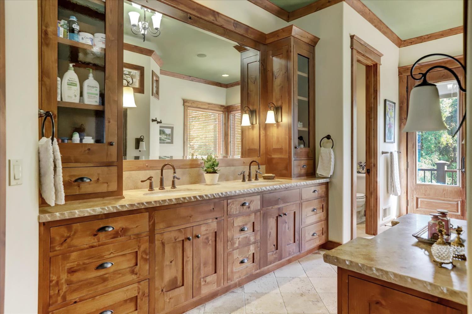 14055 Mount Auburn Circle
