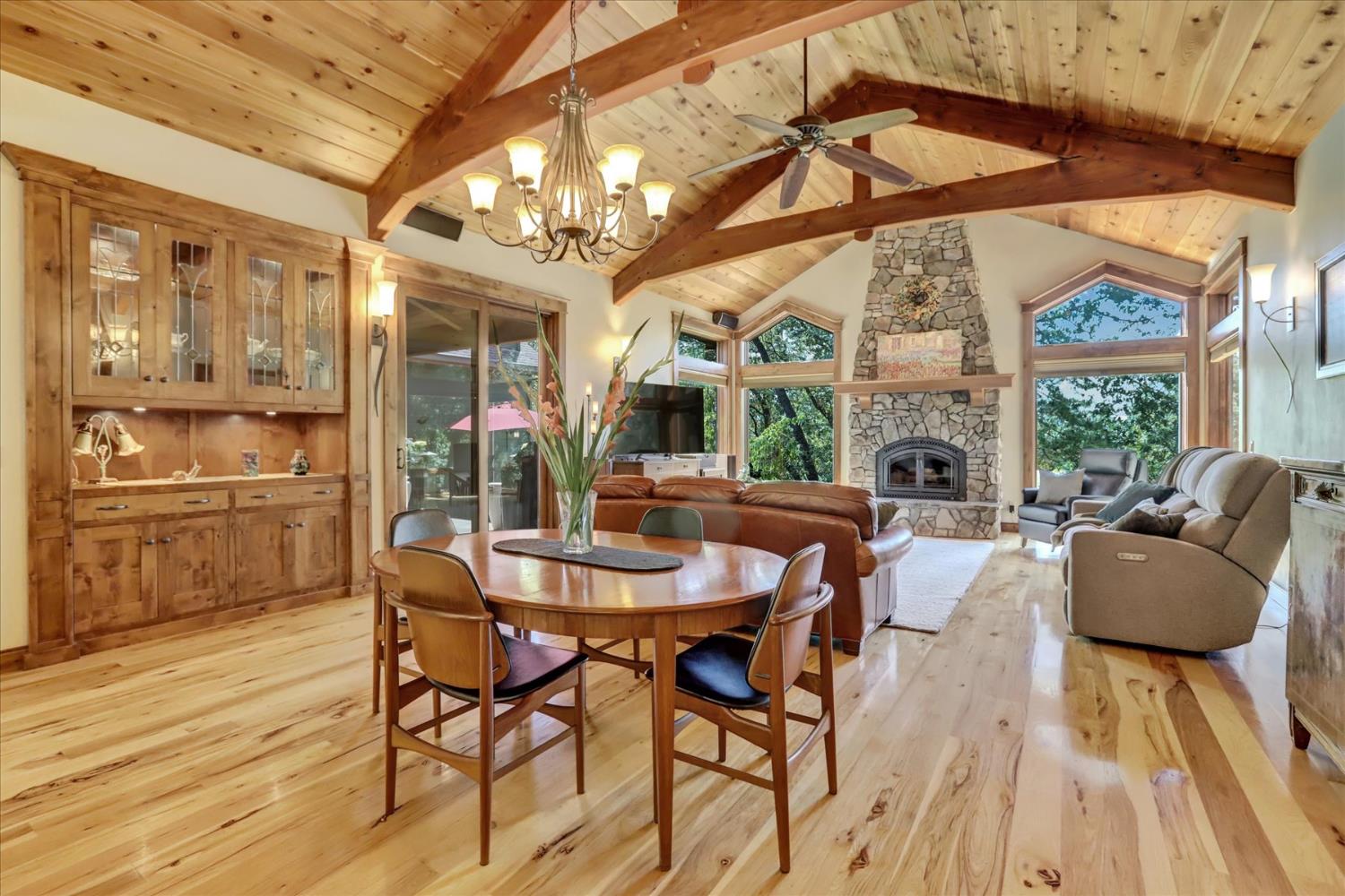 14055 Mount Auburn Circle