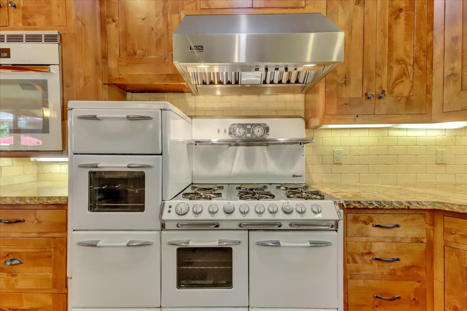 14055 Mount Auburn Circle