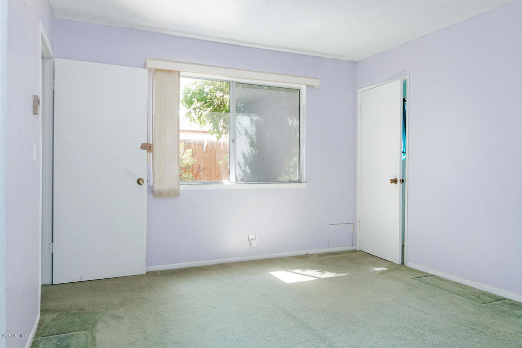 249 E Elfin Green