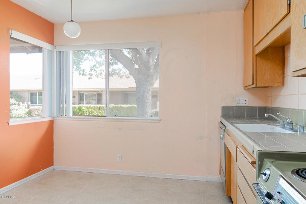 249 E Elfin Green