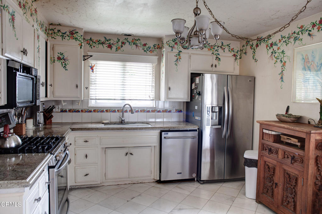 240 E Bay Boulevard