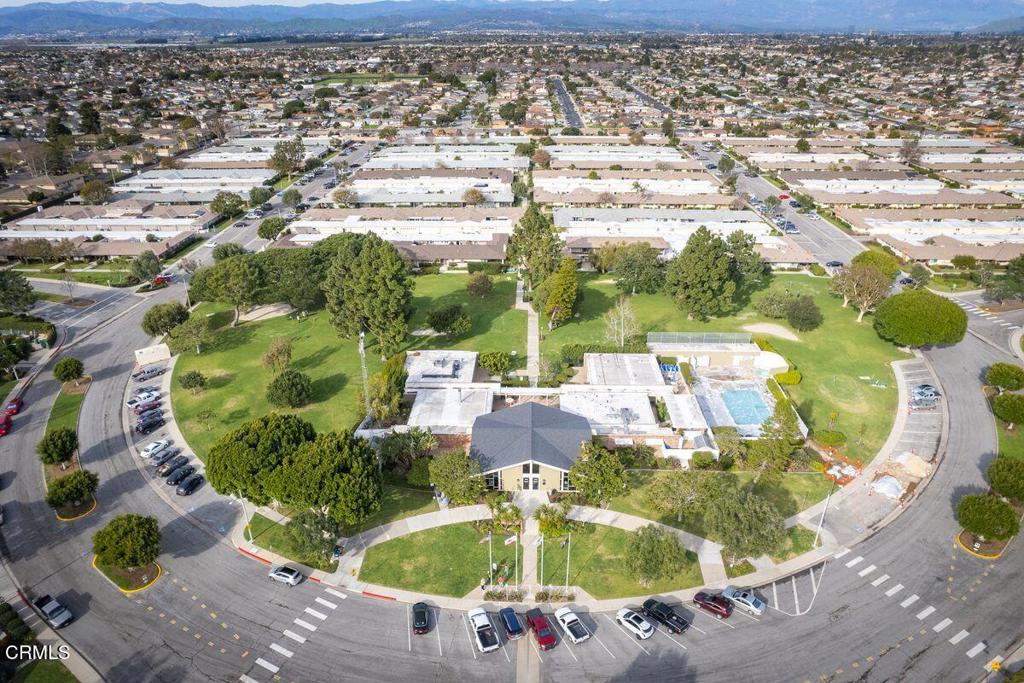 269 E Elfin Green