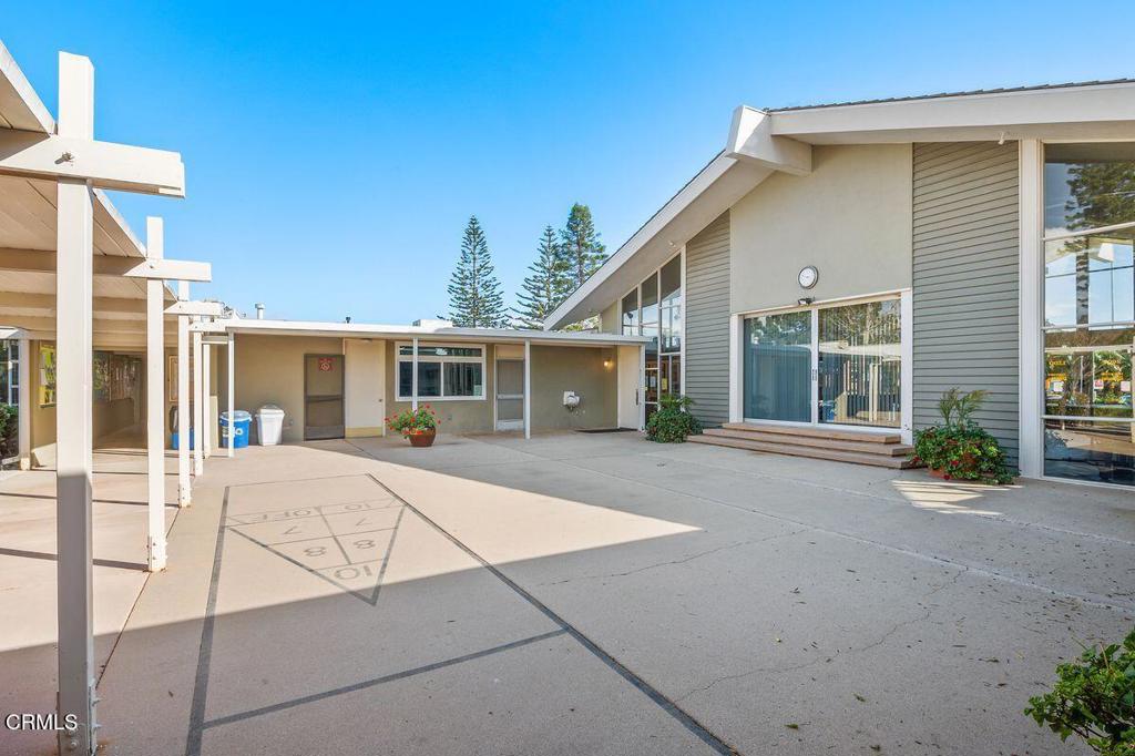 269 E Elfin Green