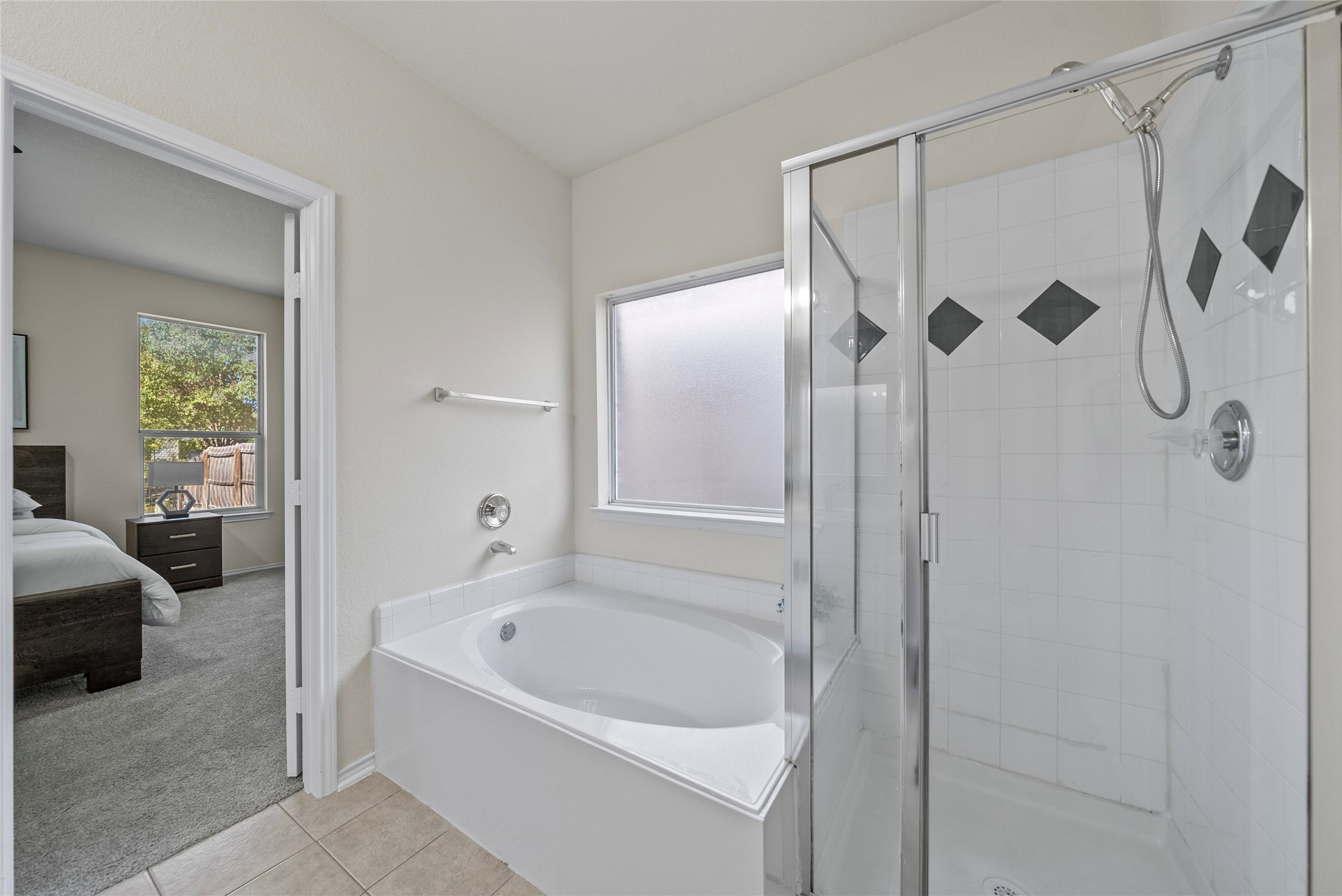 11909 Hickory Circle