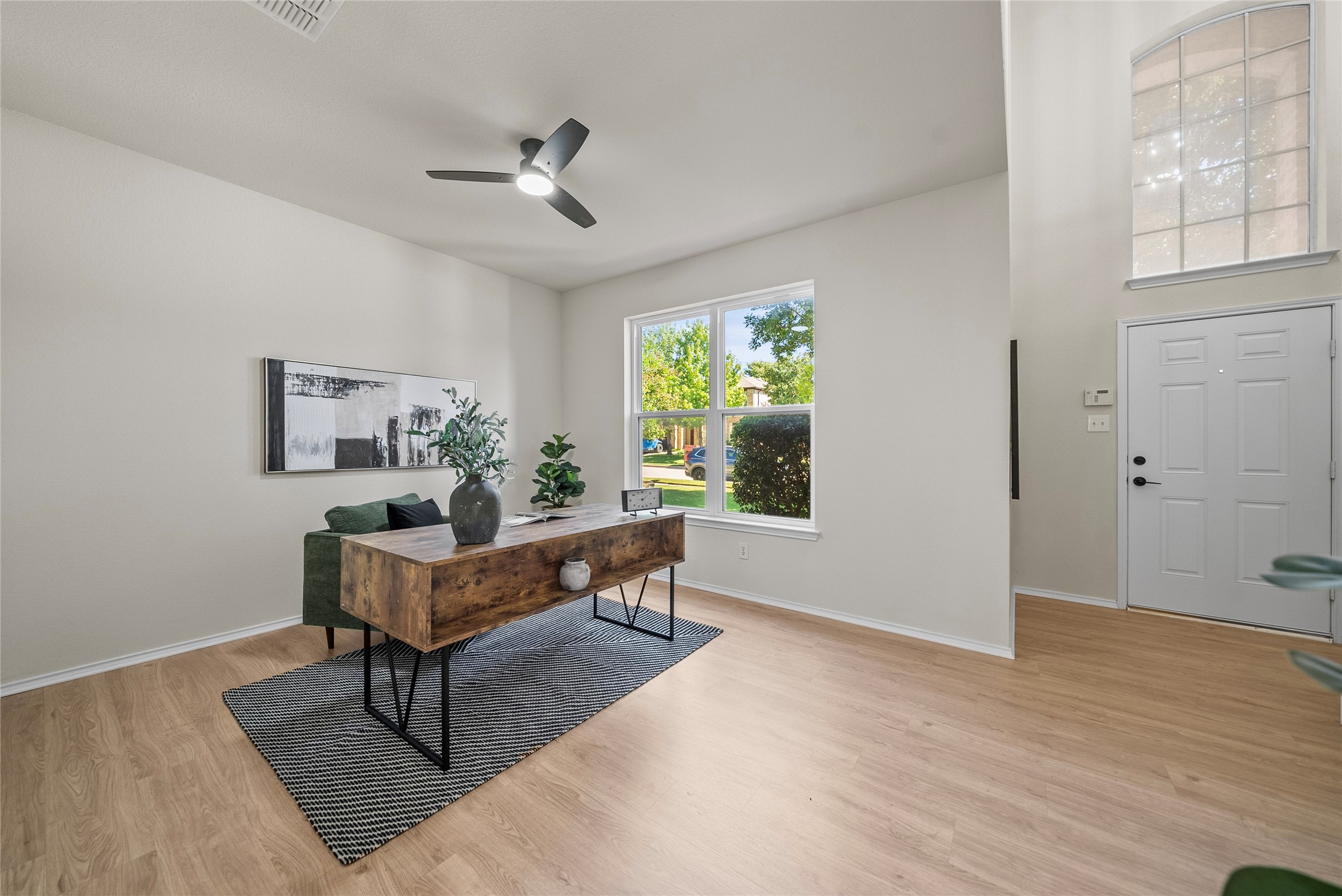 11909 Hickory Circle