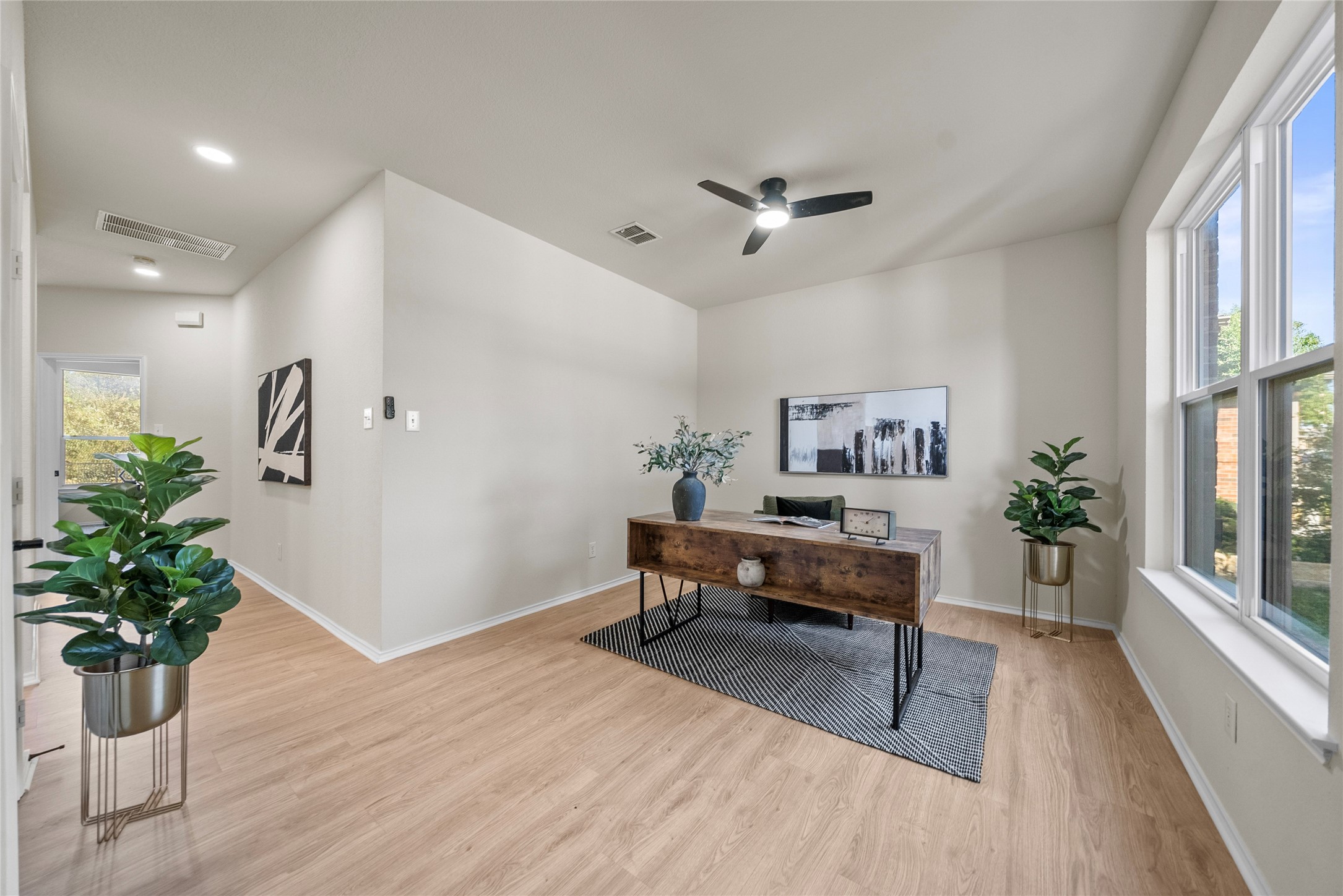 11909 Hickory Circle