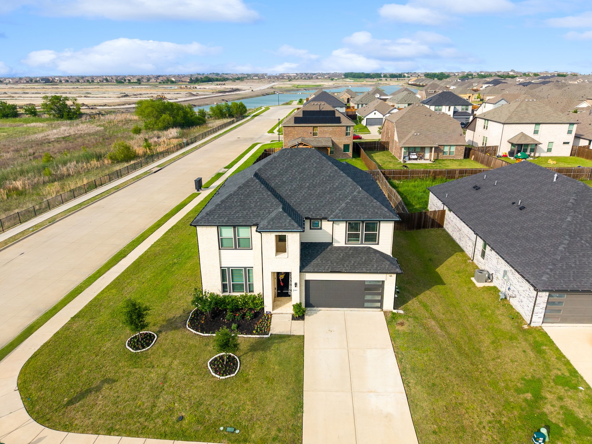 418 Ardsley Lane