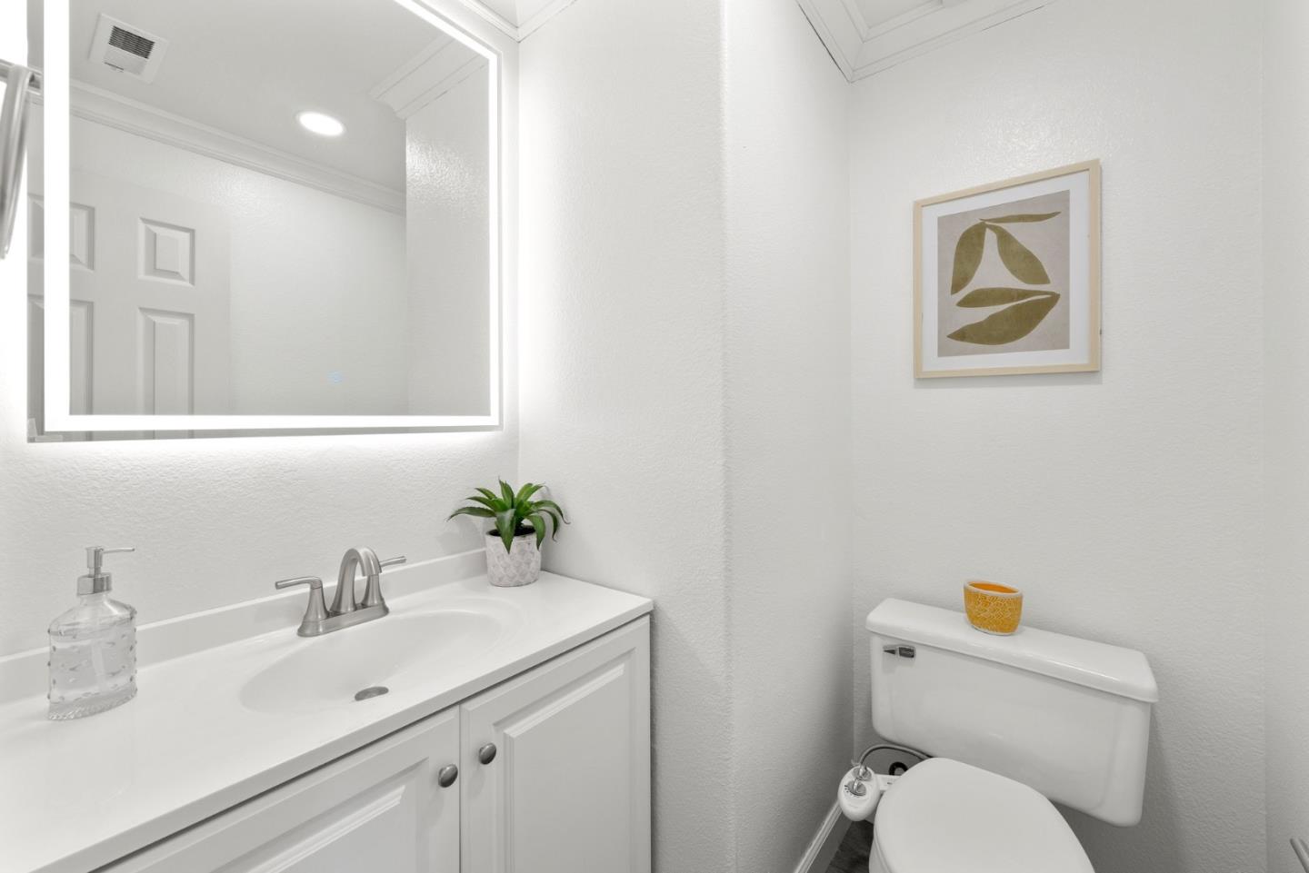 4675 La Crescent Loop
