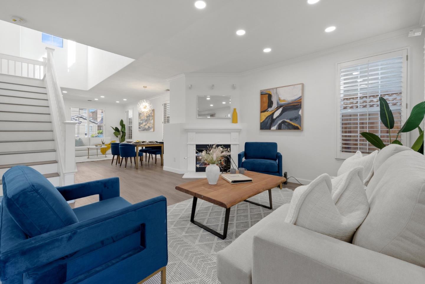 4675 La Crescent Loop