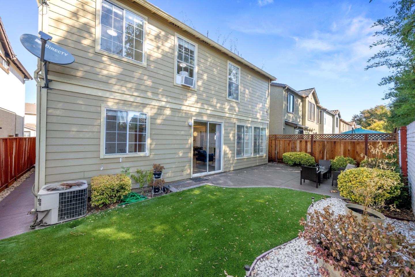 4675 La Crescent Loop
