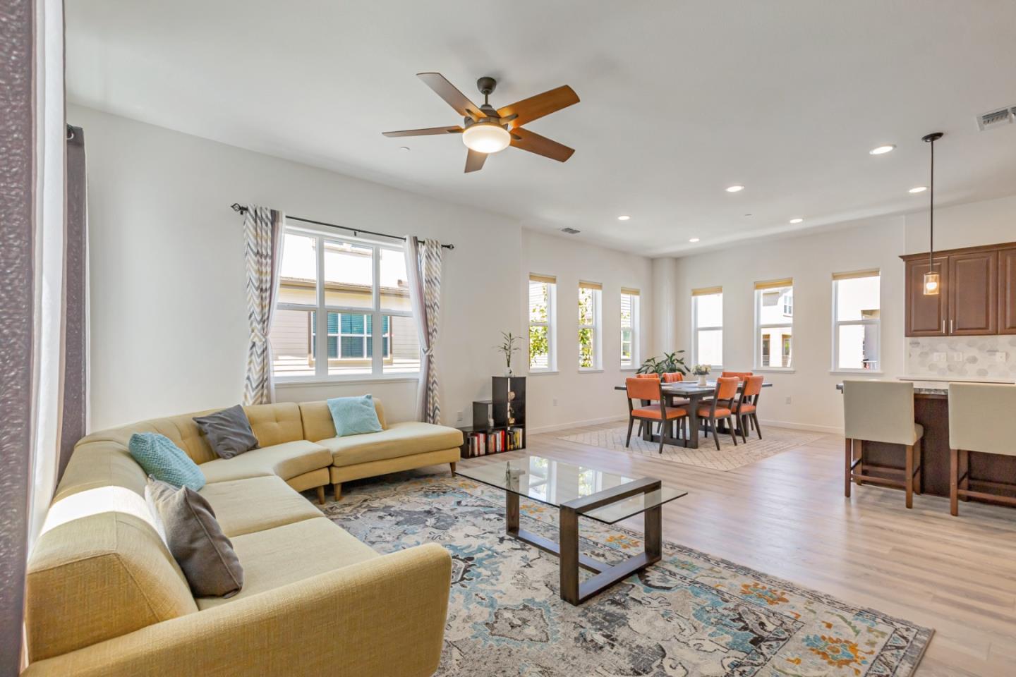 2192 Pastoral Loop