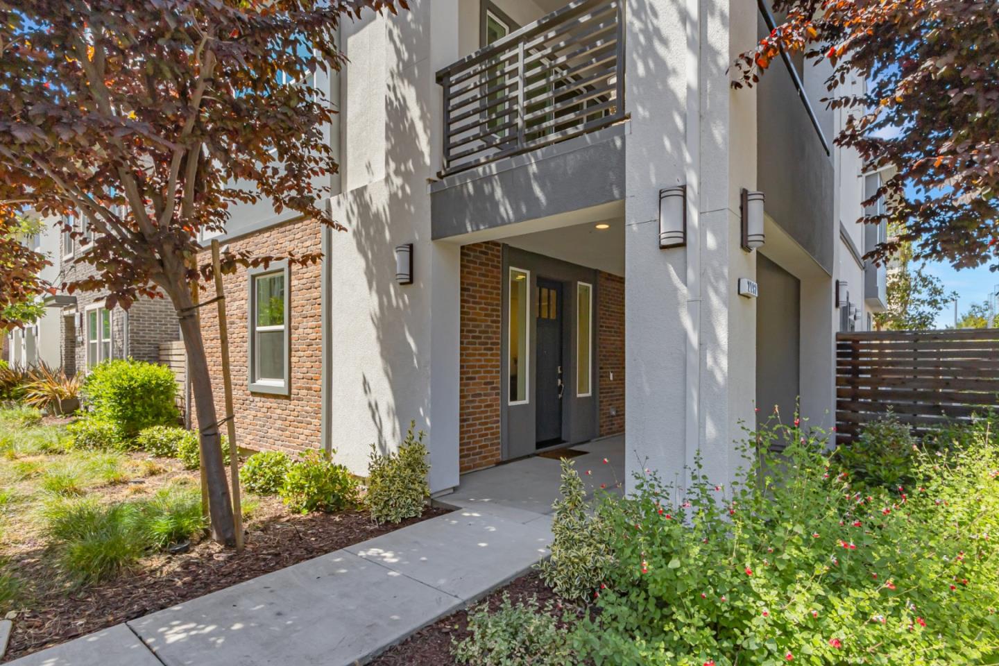 2192 Pastoral Loop