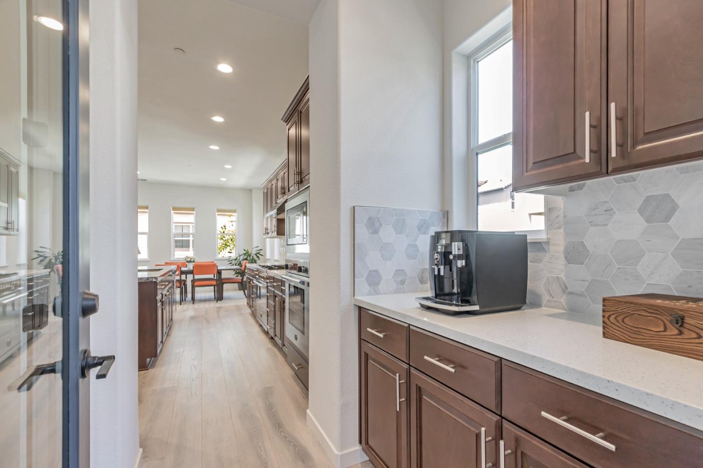 2192 Pastoral Loop