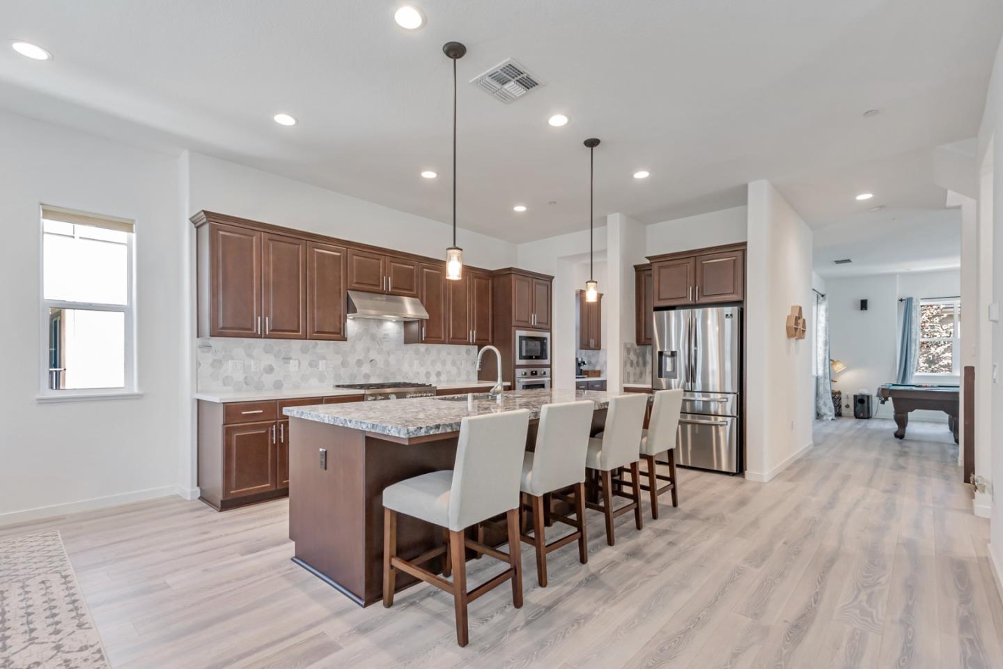 2192 Pastoral Loop