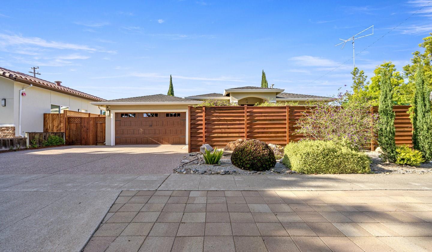 3887 Acapulco Drive