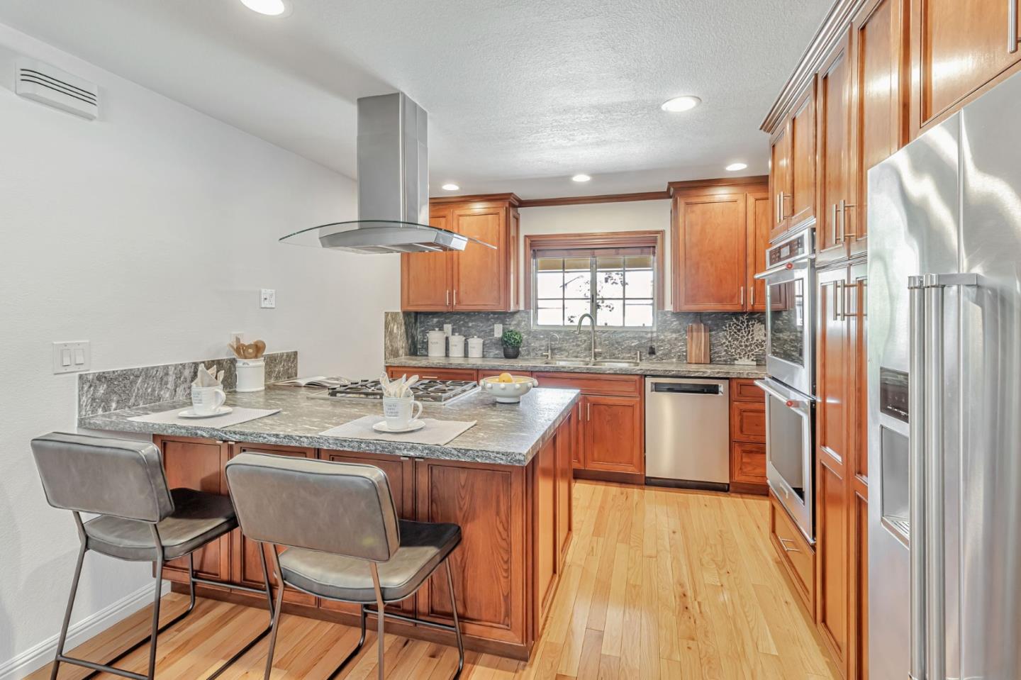 2850 Glen Heather Drive