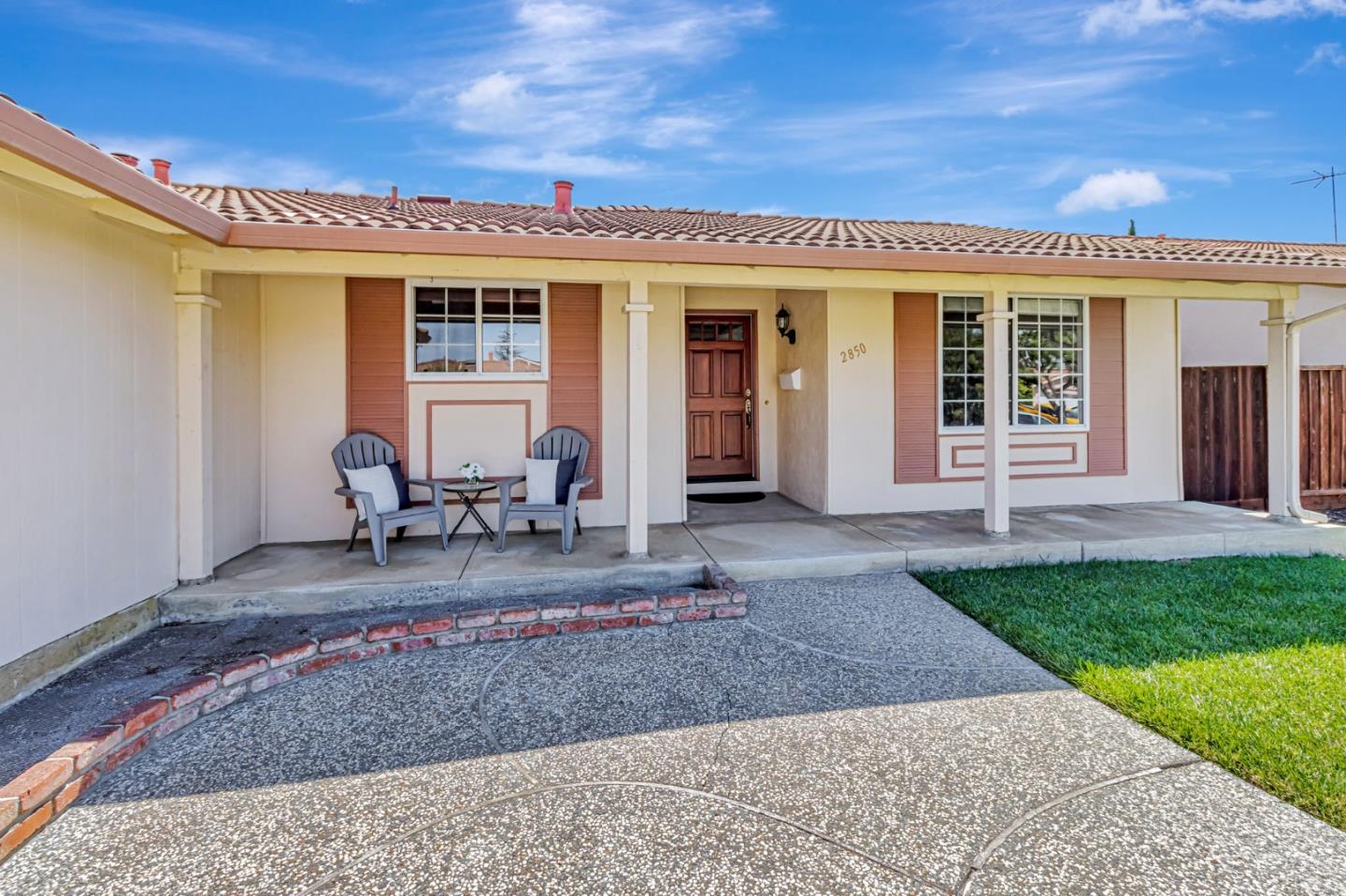 2850 Glen Heather Drive