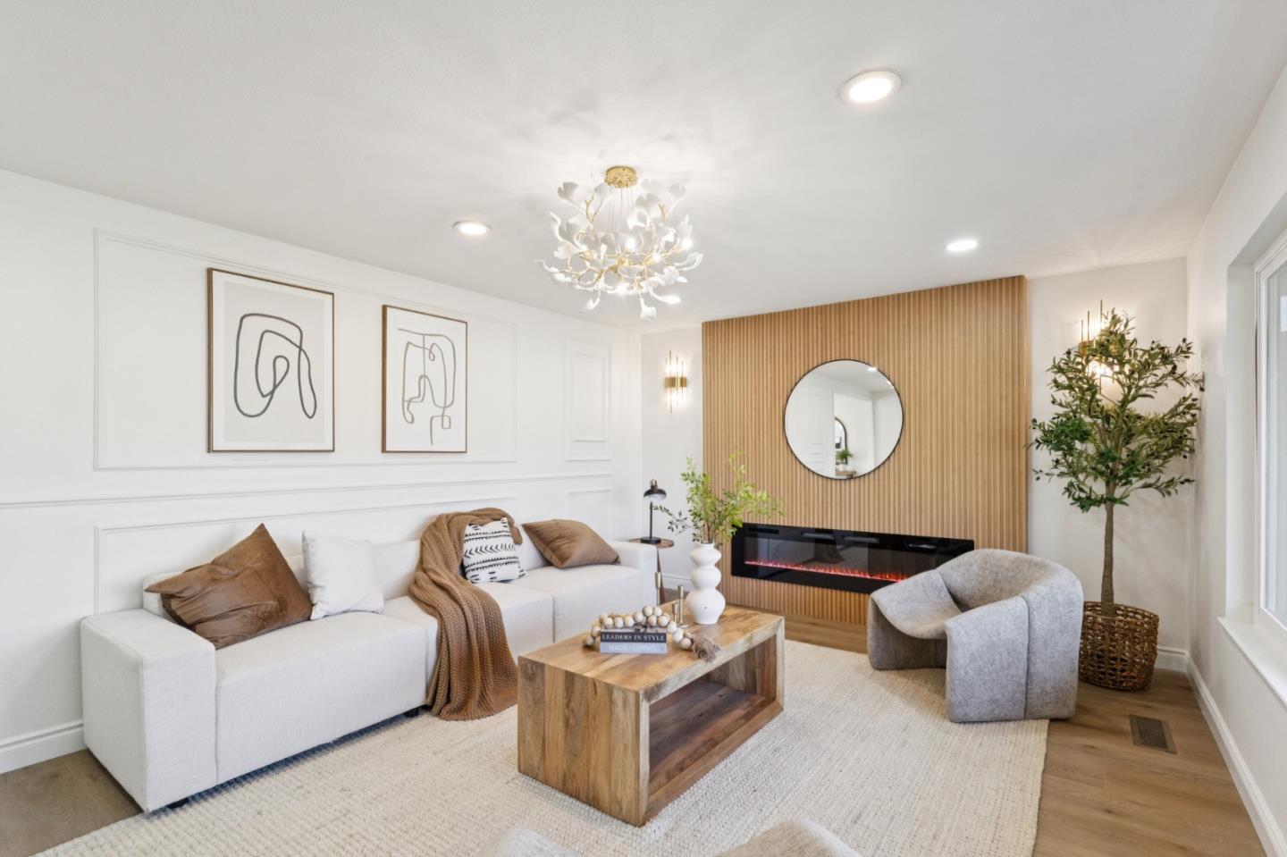 1061 Fairbrook Court