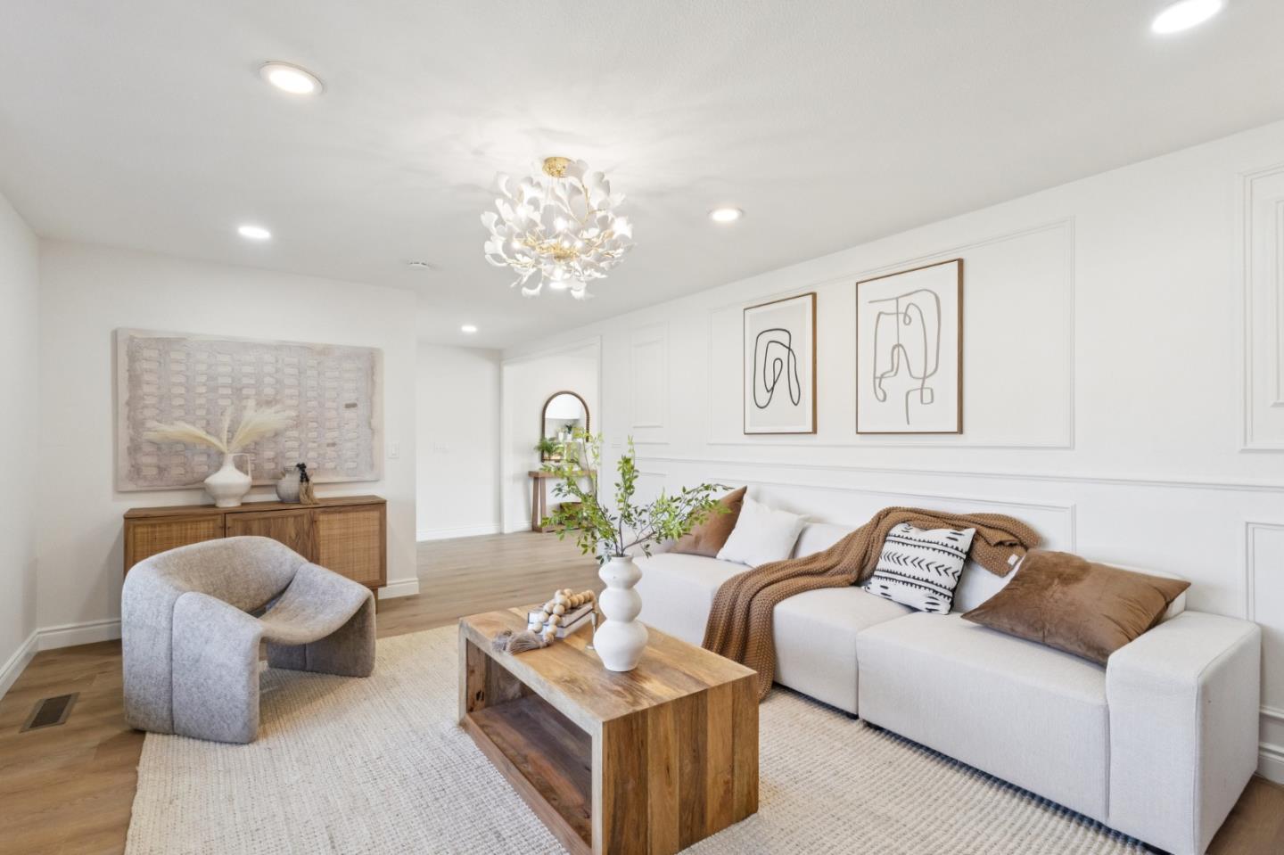 1061 Fairbrook Court