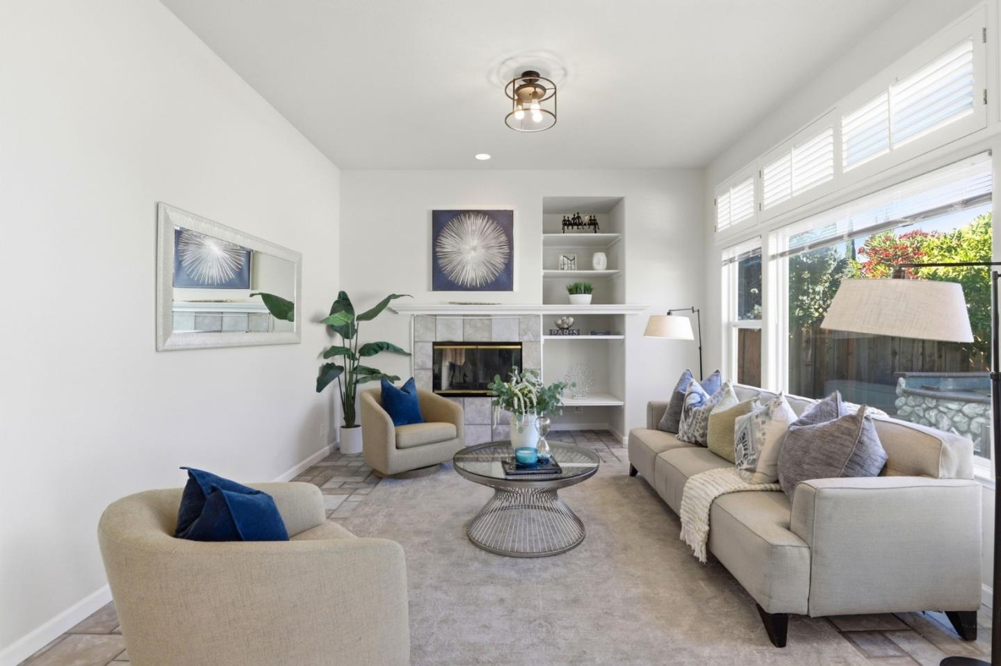 1201 Blue Parrot Court