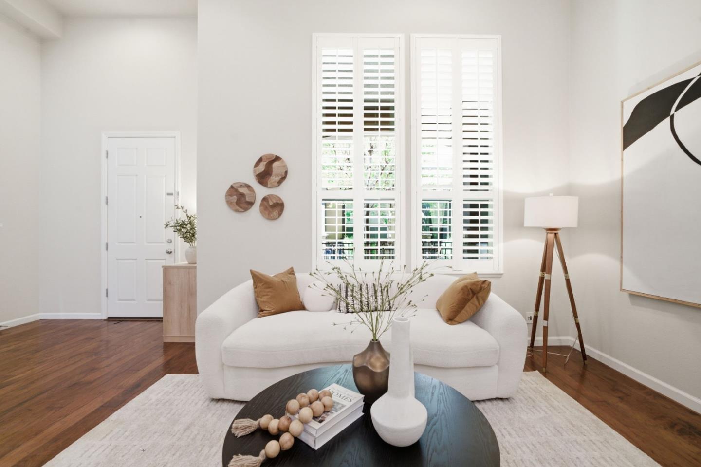 2210 Mendocino Lane