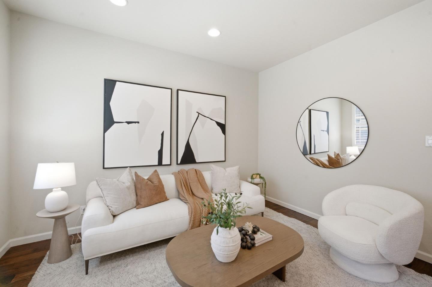 2210 Mendocino Lane