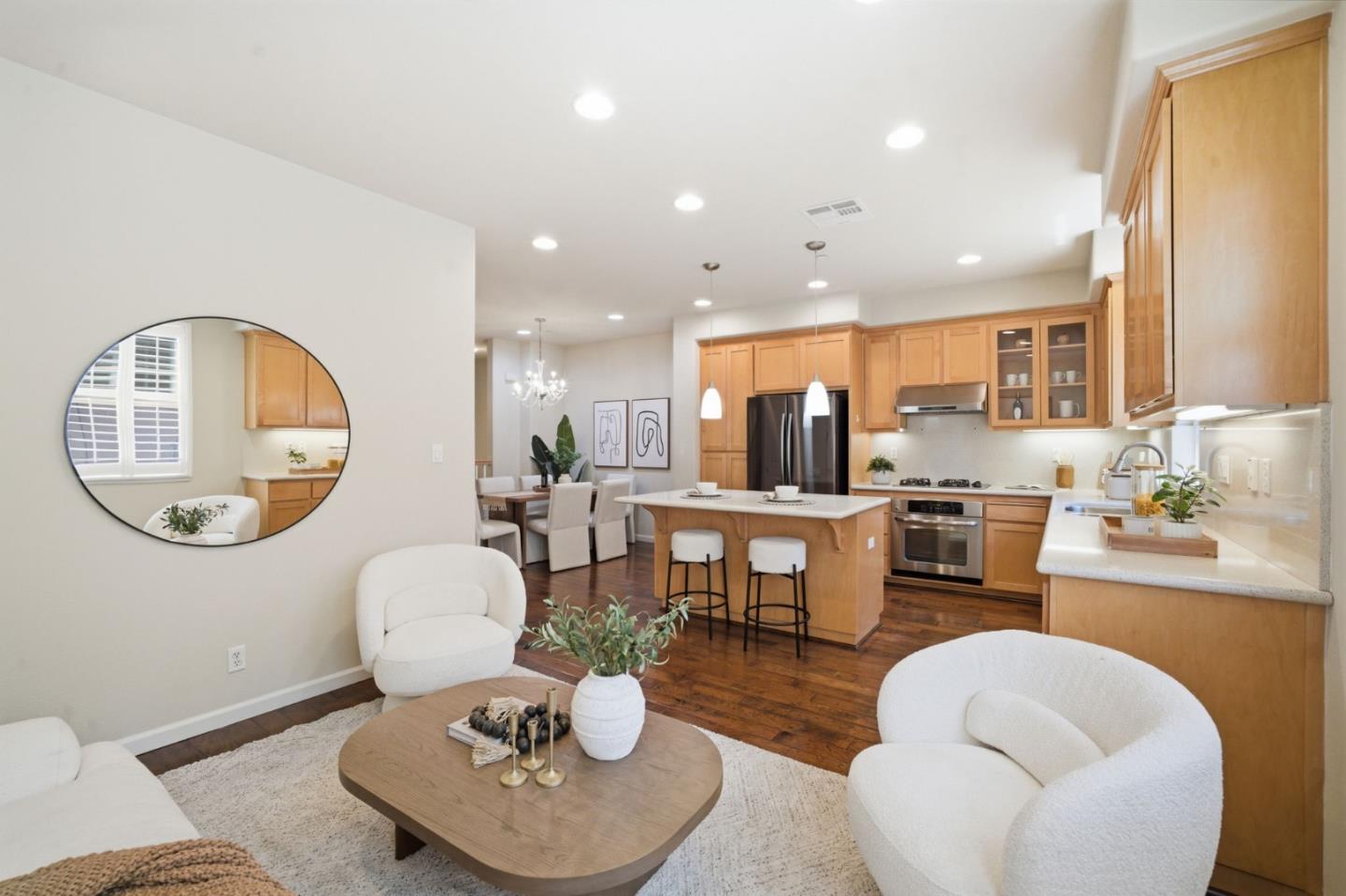 2210 Mendocino Lane