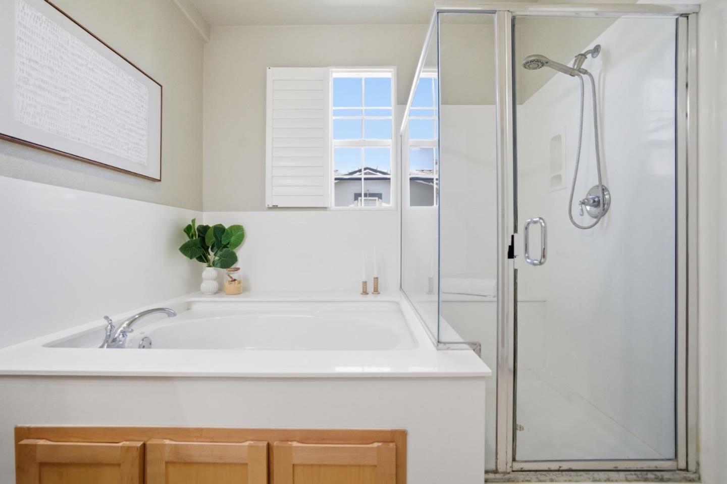2210 Mendocino Lane