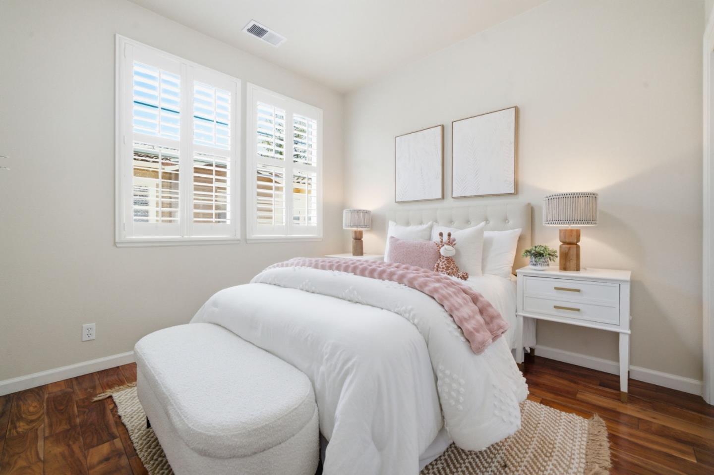 2210 Mendocino Lane