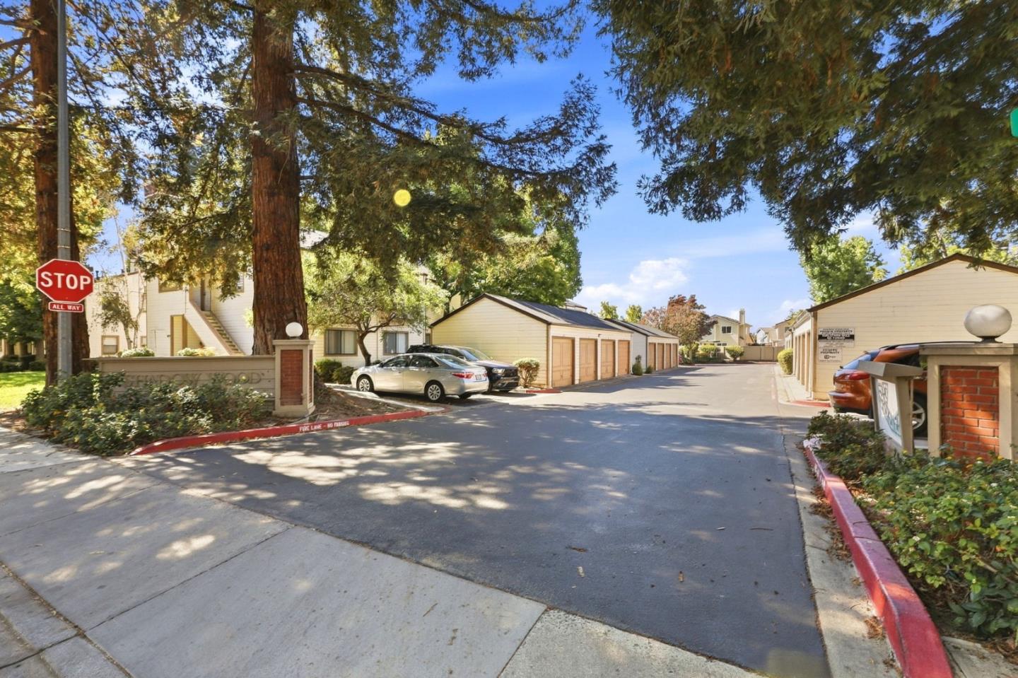 1441 Rocklin CT