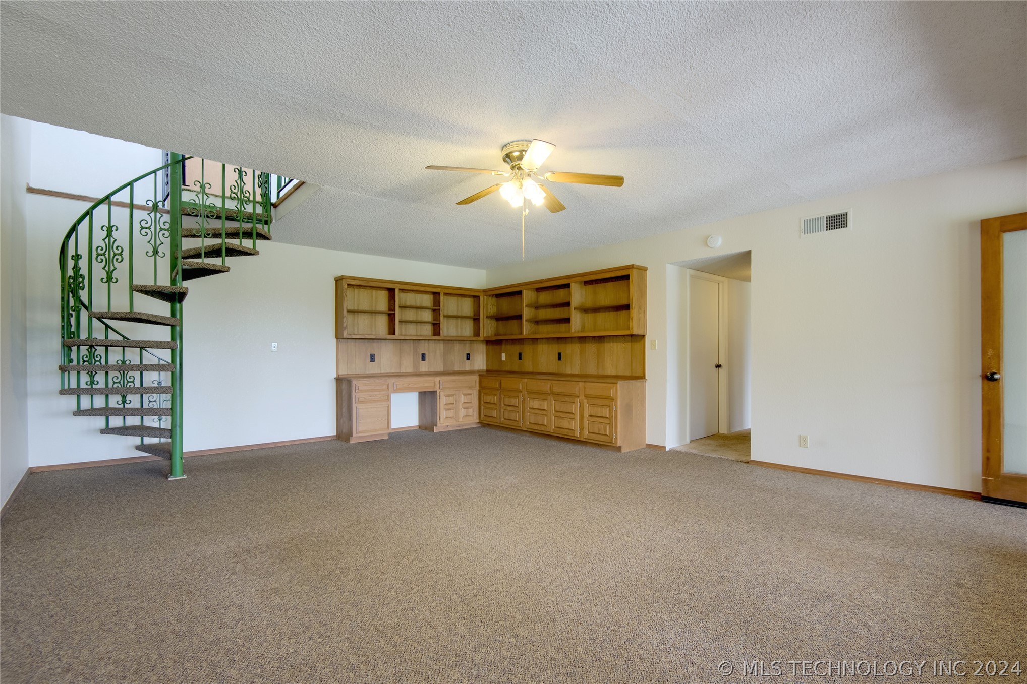 3421 W 41st Street North