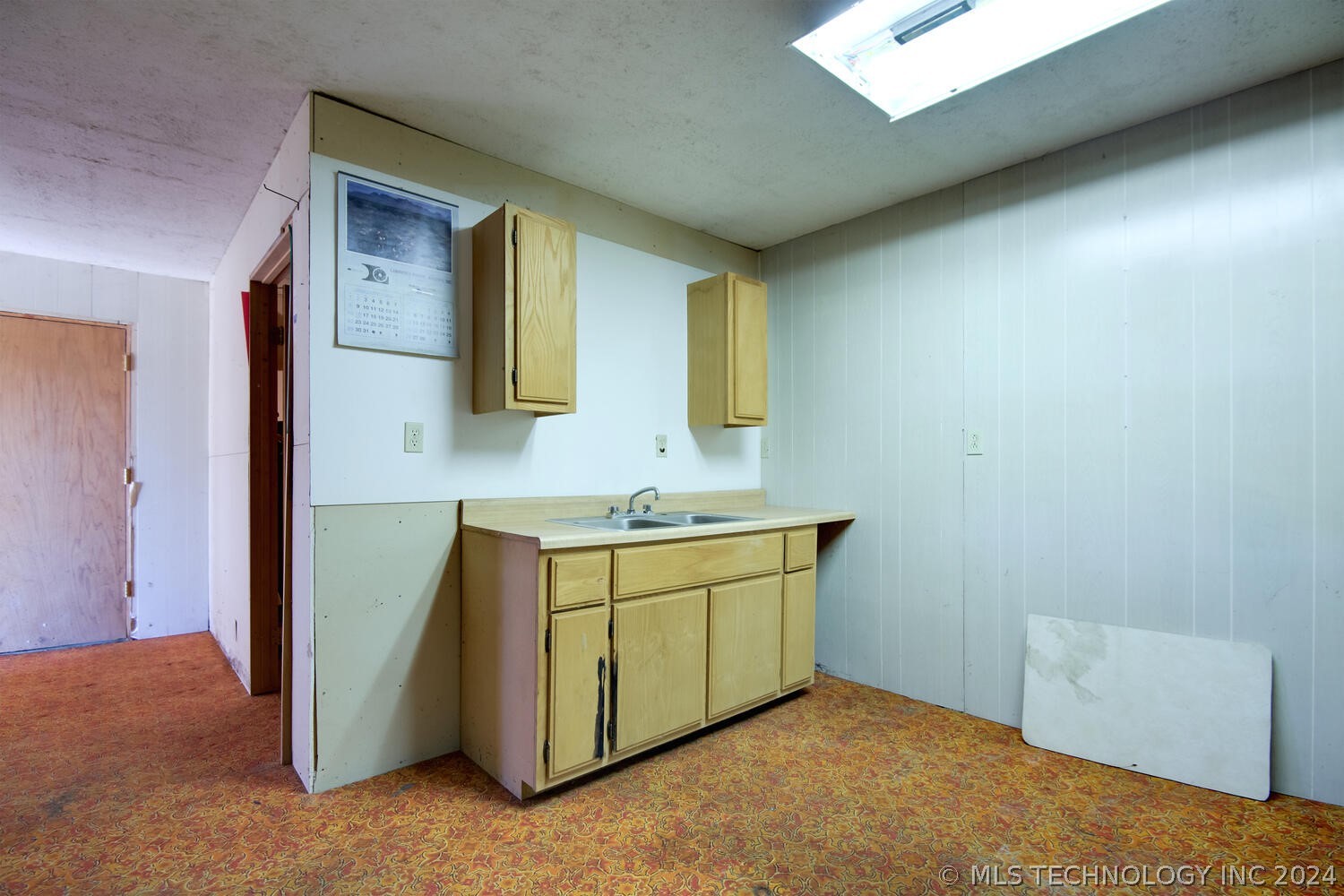 3421 W 41st Street North