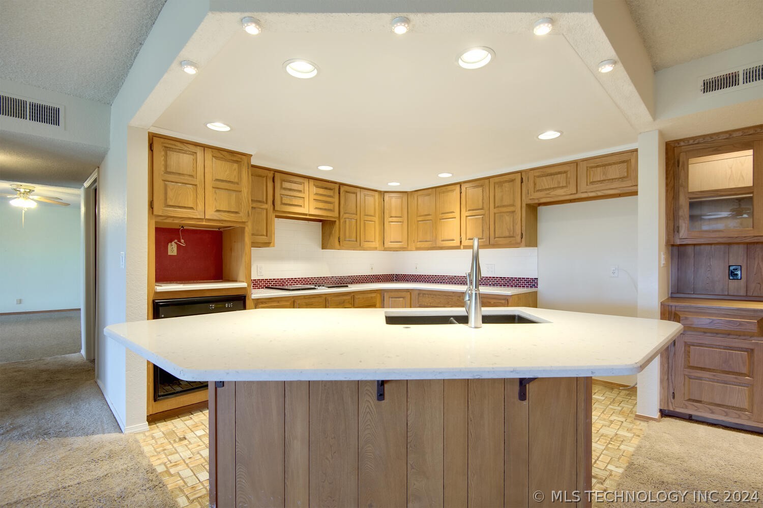 3421 W 41st Street North