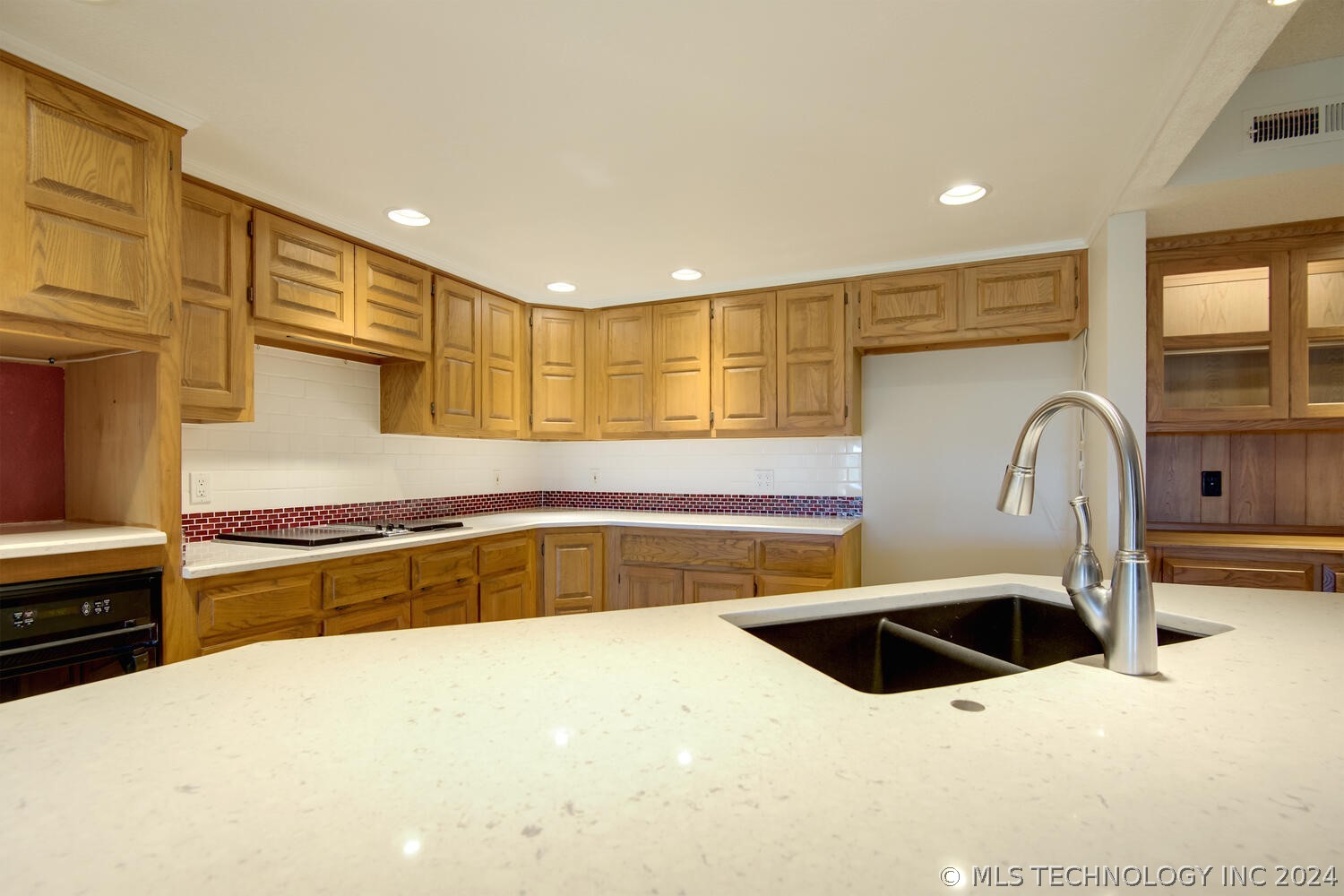 3421 W 41st Street North