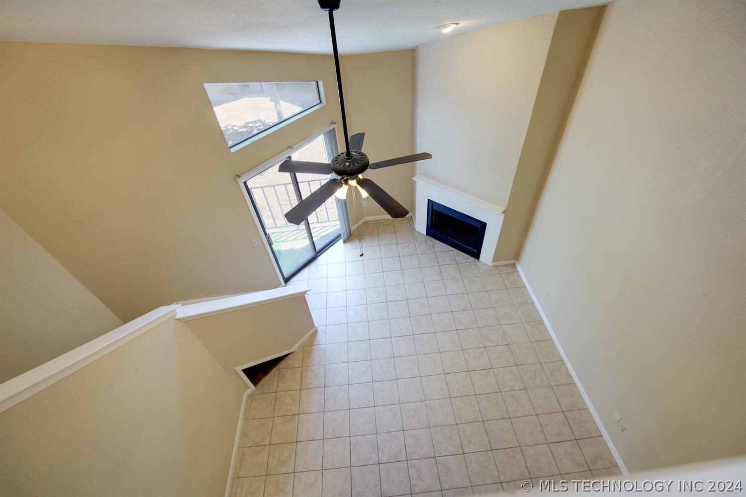 6737 S Peoria Avenue B205