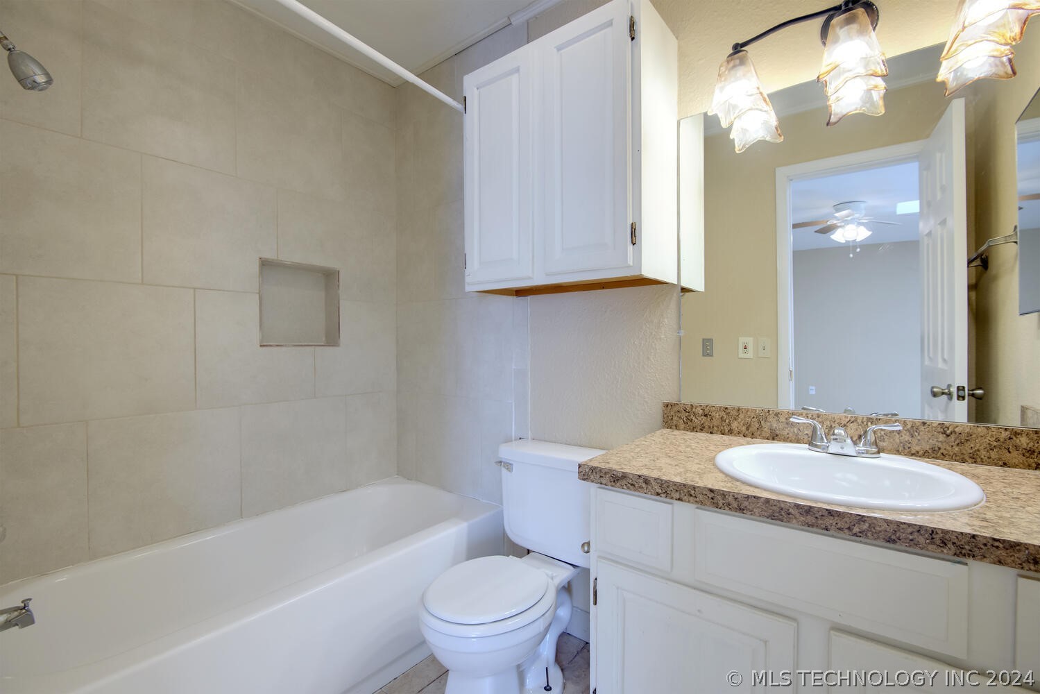6737 S Peoria Avenue B205