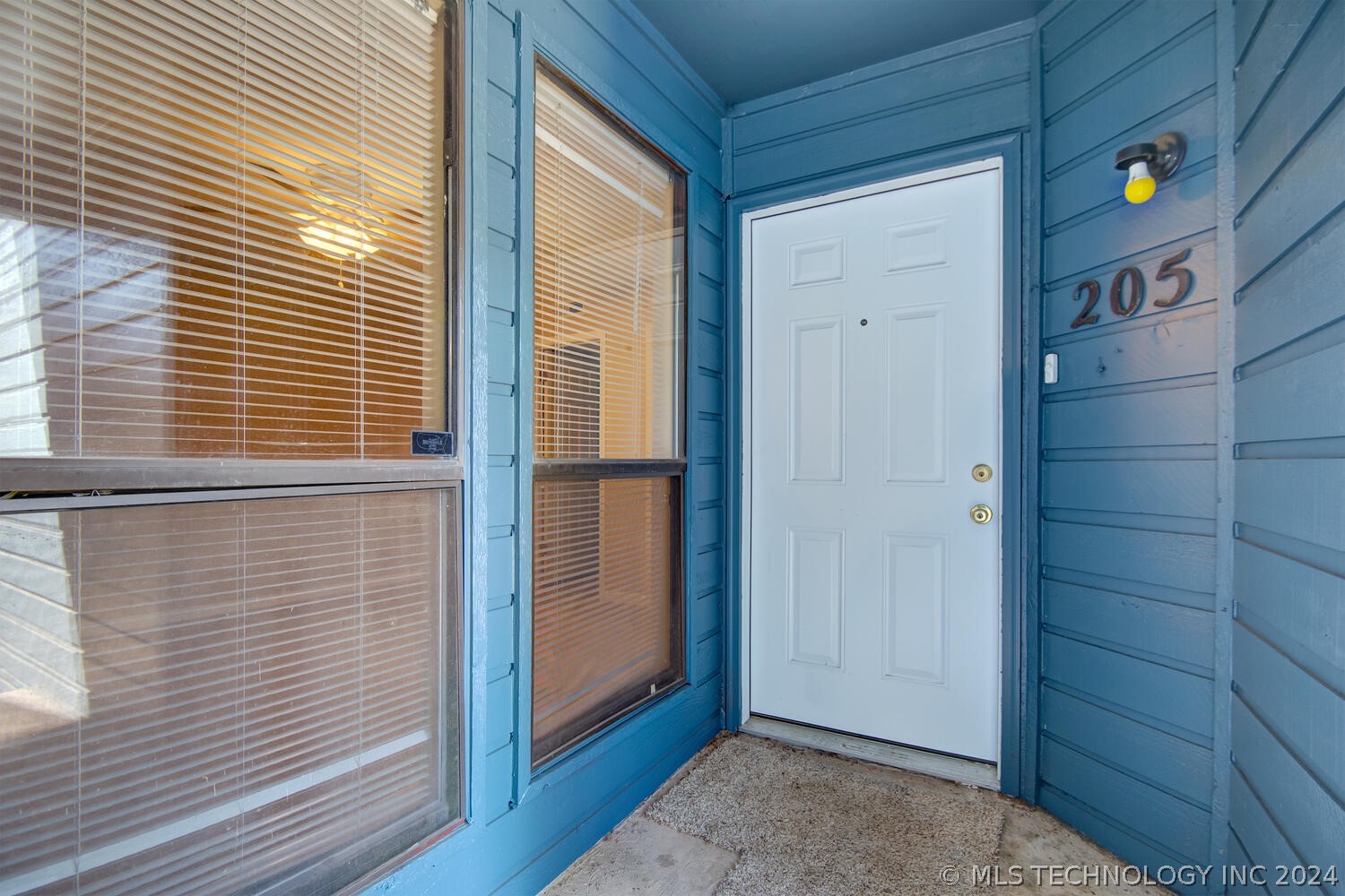 6737 S Peoria Avenue B205