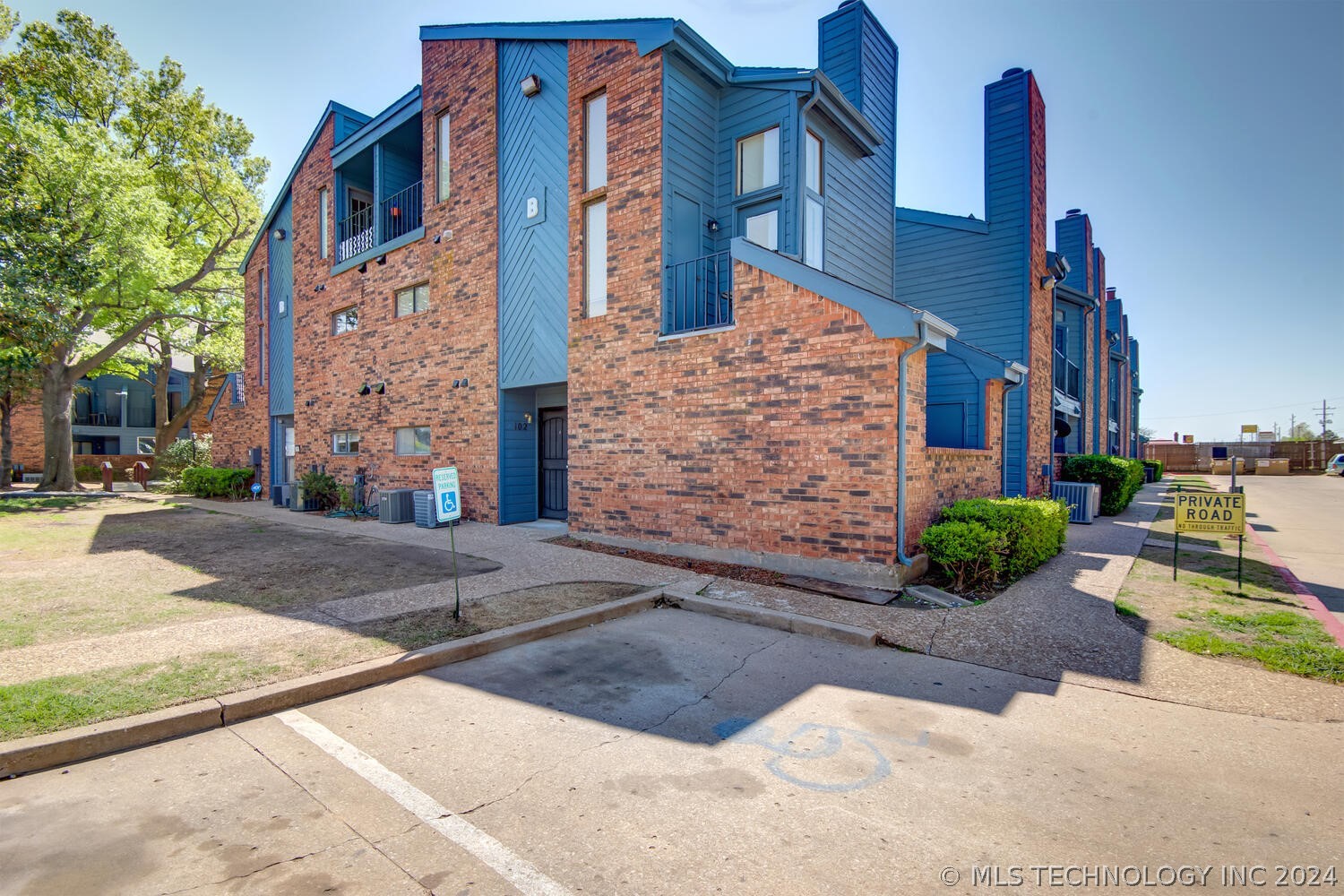 6737 S Peoria Avenue B205