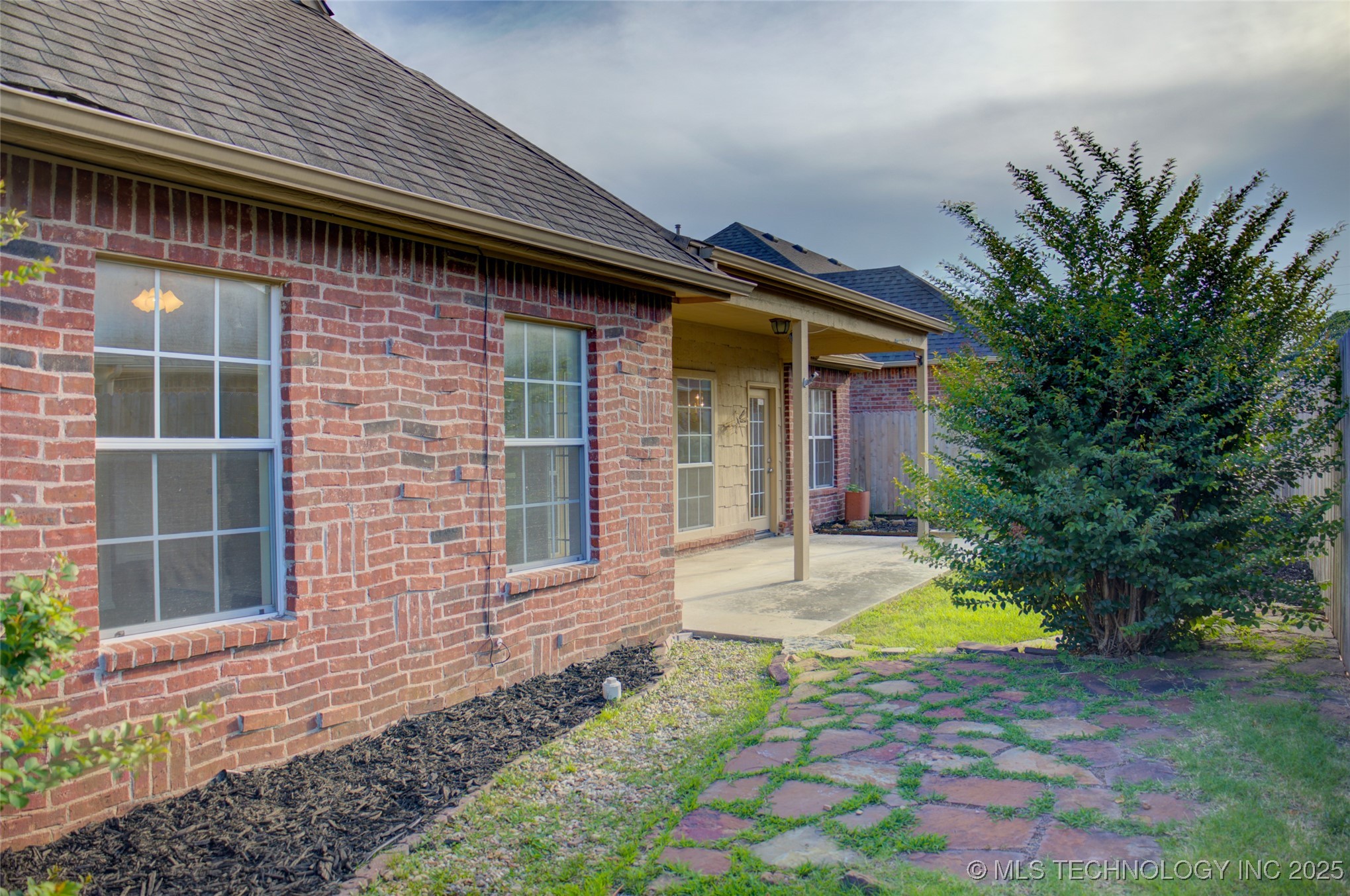8933 E 62nd Court