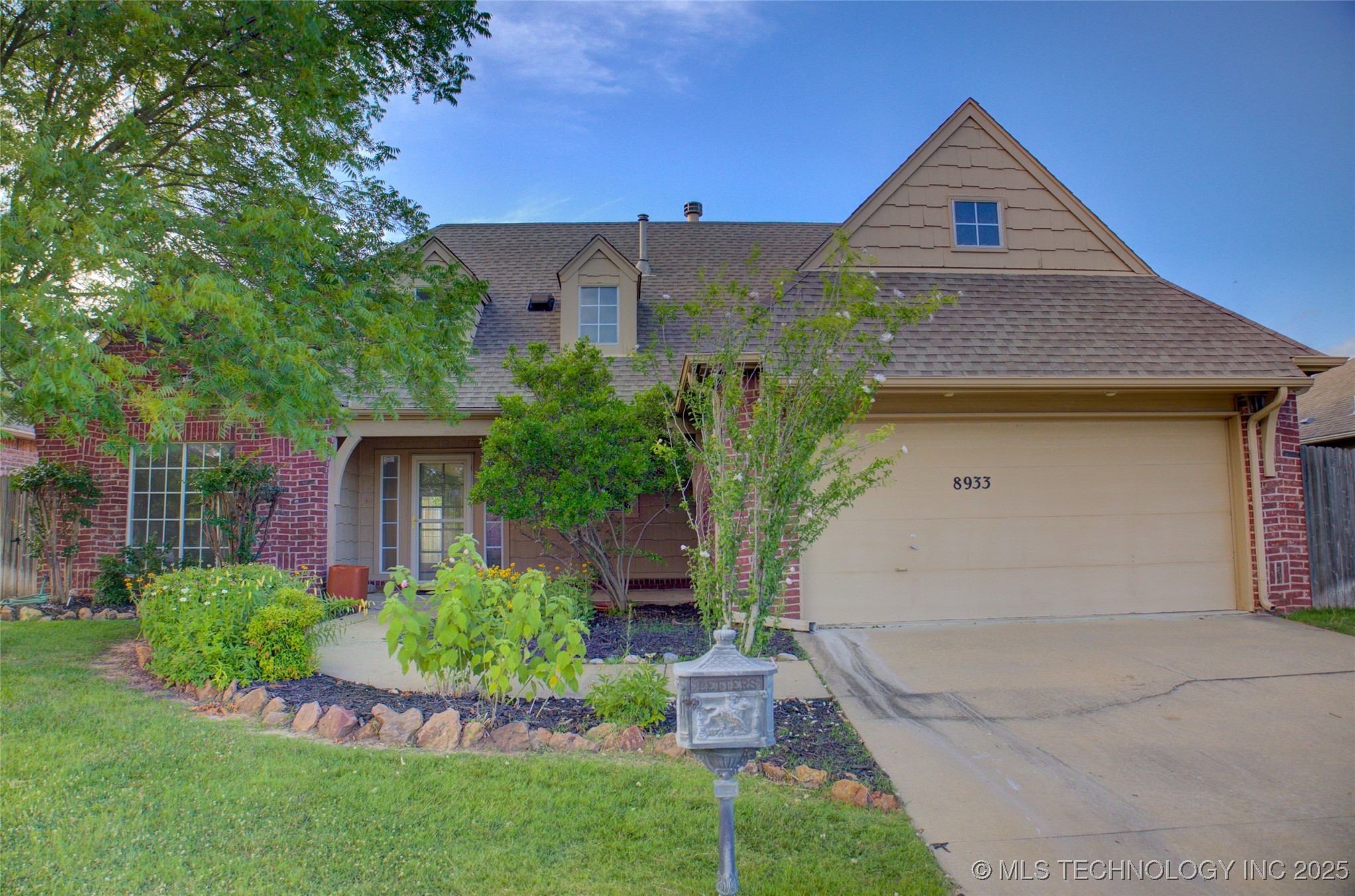 8933 E 62nd Court