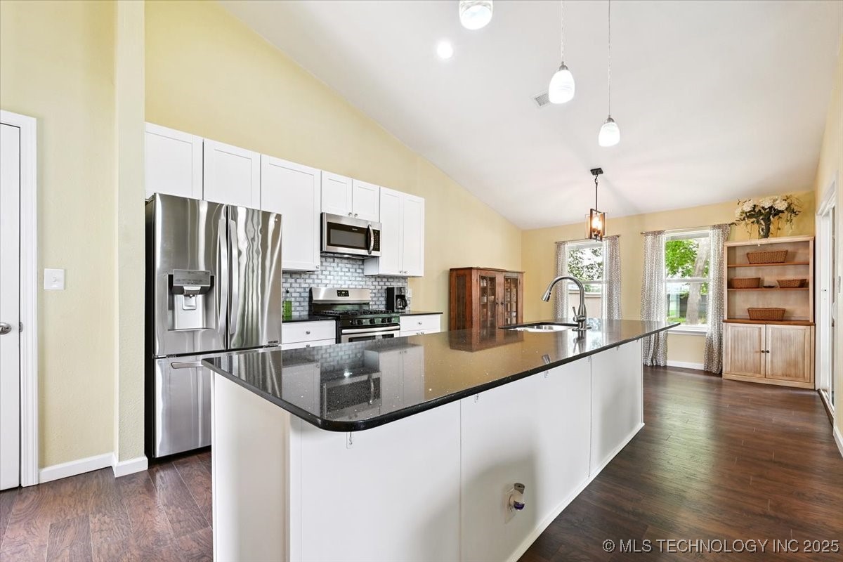 9124 S Florence Avenue 20