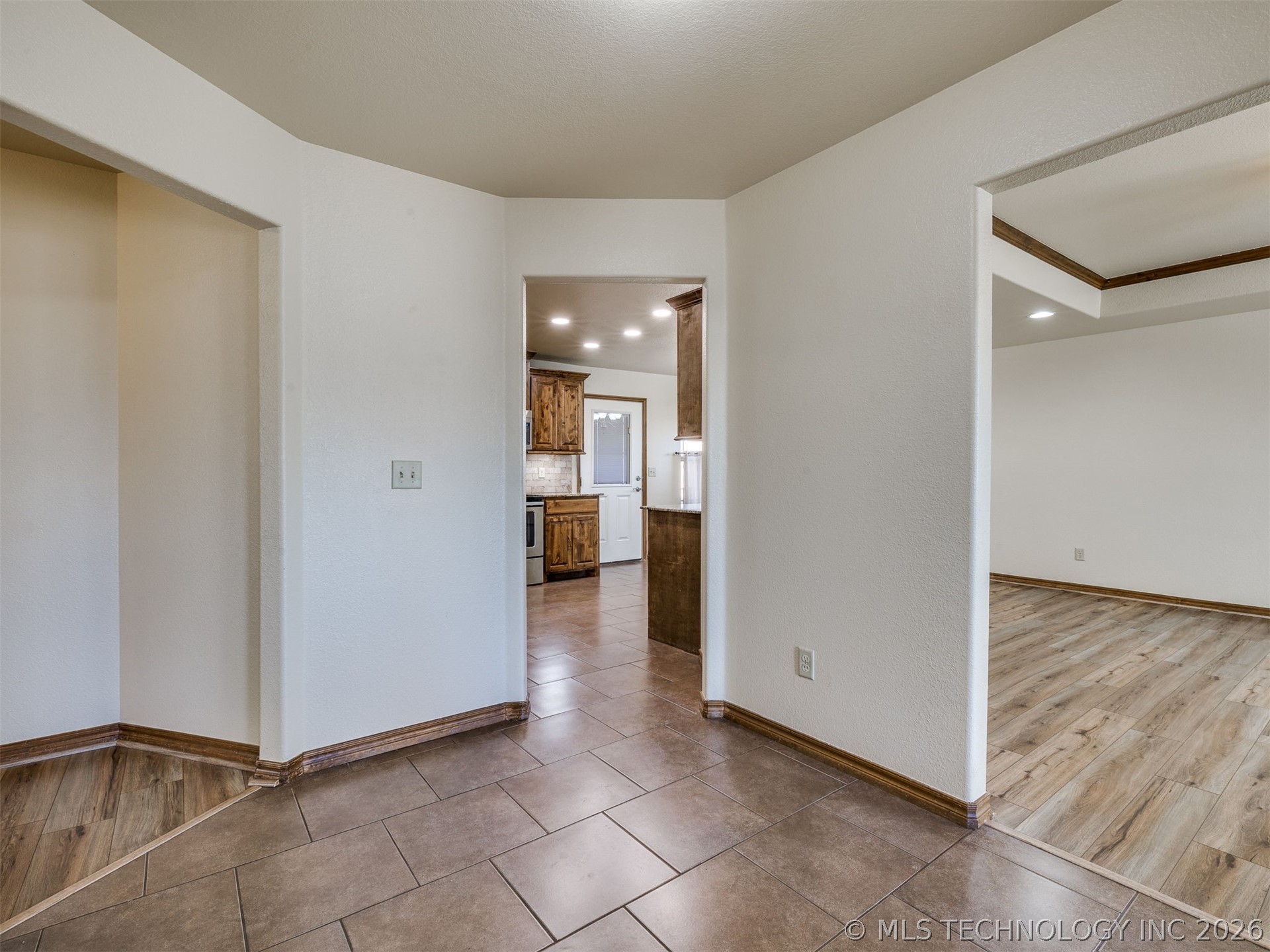 636 Altus Lane